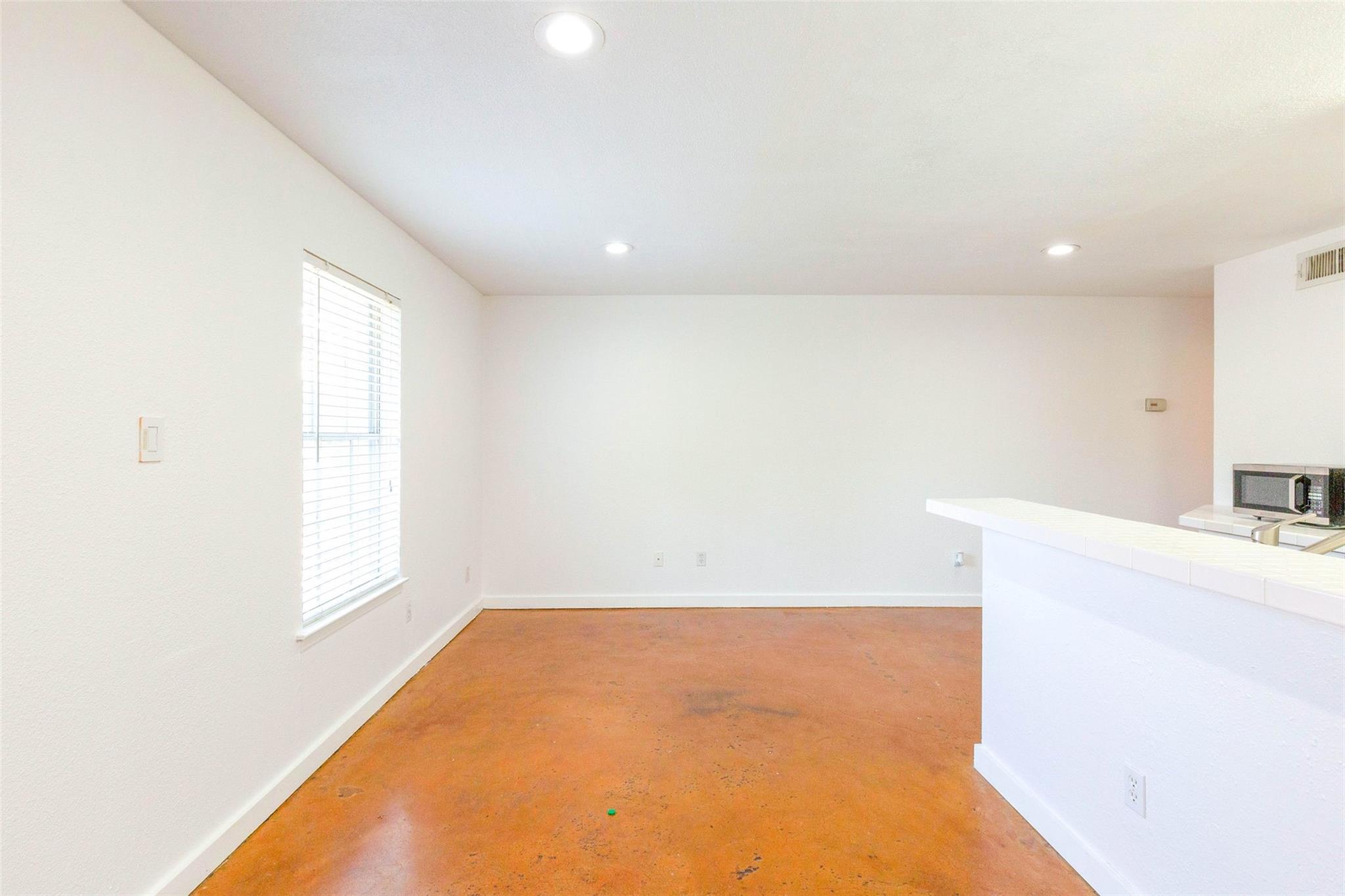 2302 East Side Dr # 11, Austin, TX 78704