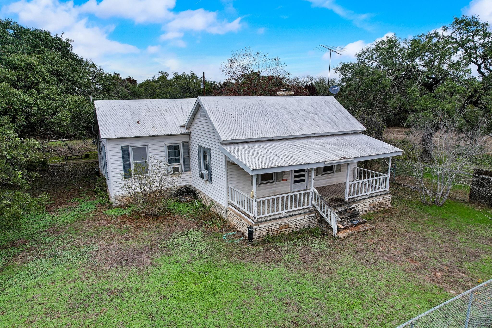 6925 FM 3237 St, Driftwood, TX 78619