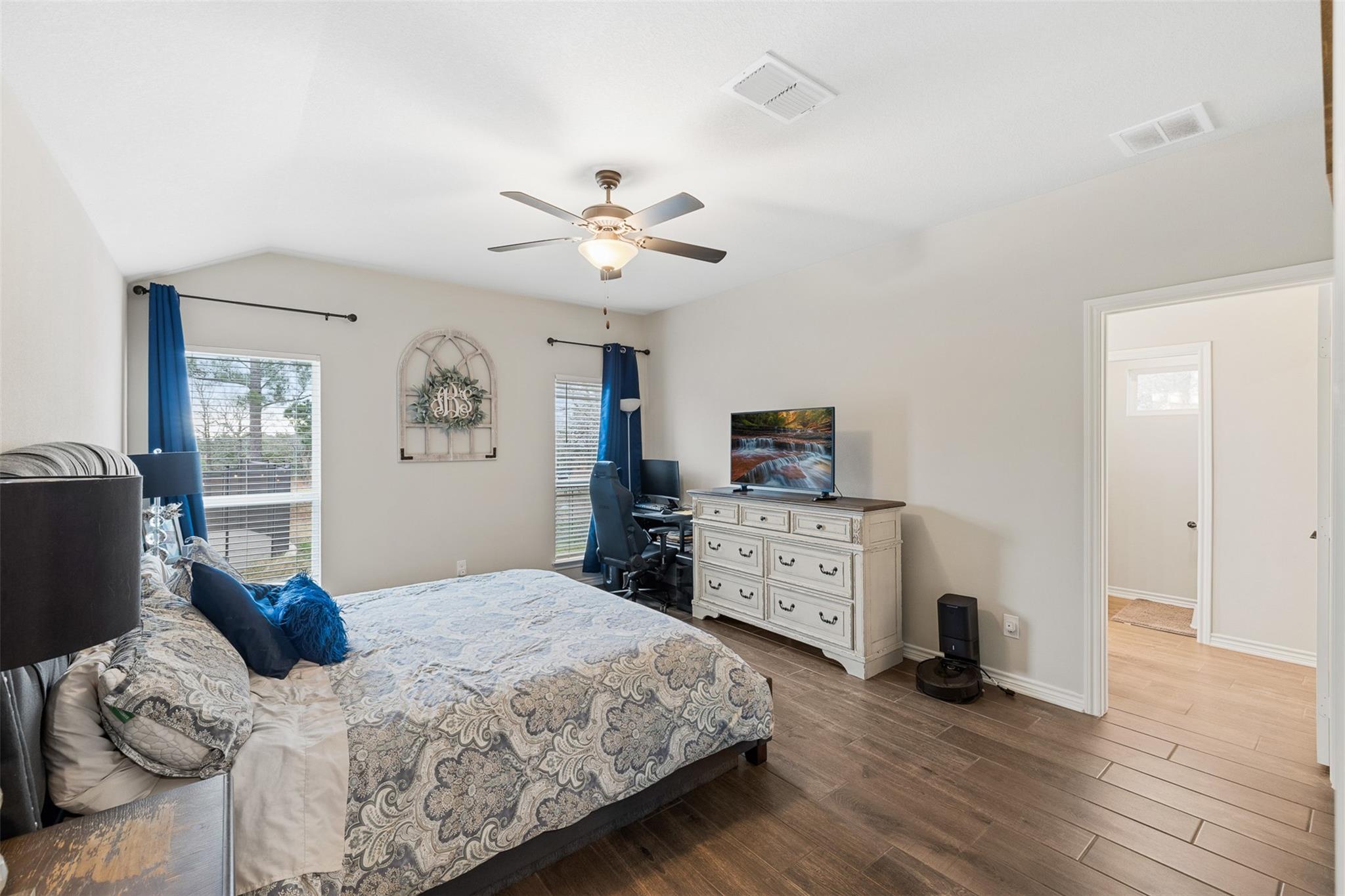 1145 PR 2102, Giddings, TX 78942