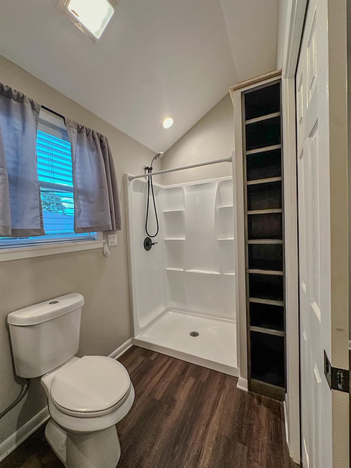 1145 PR 2102, Giddings, TX 78942