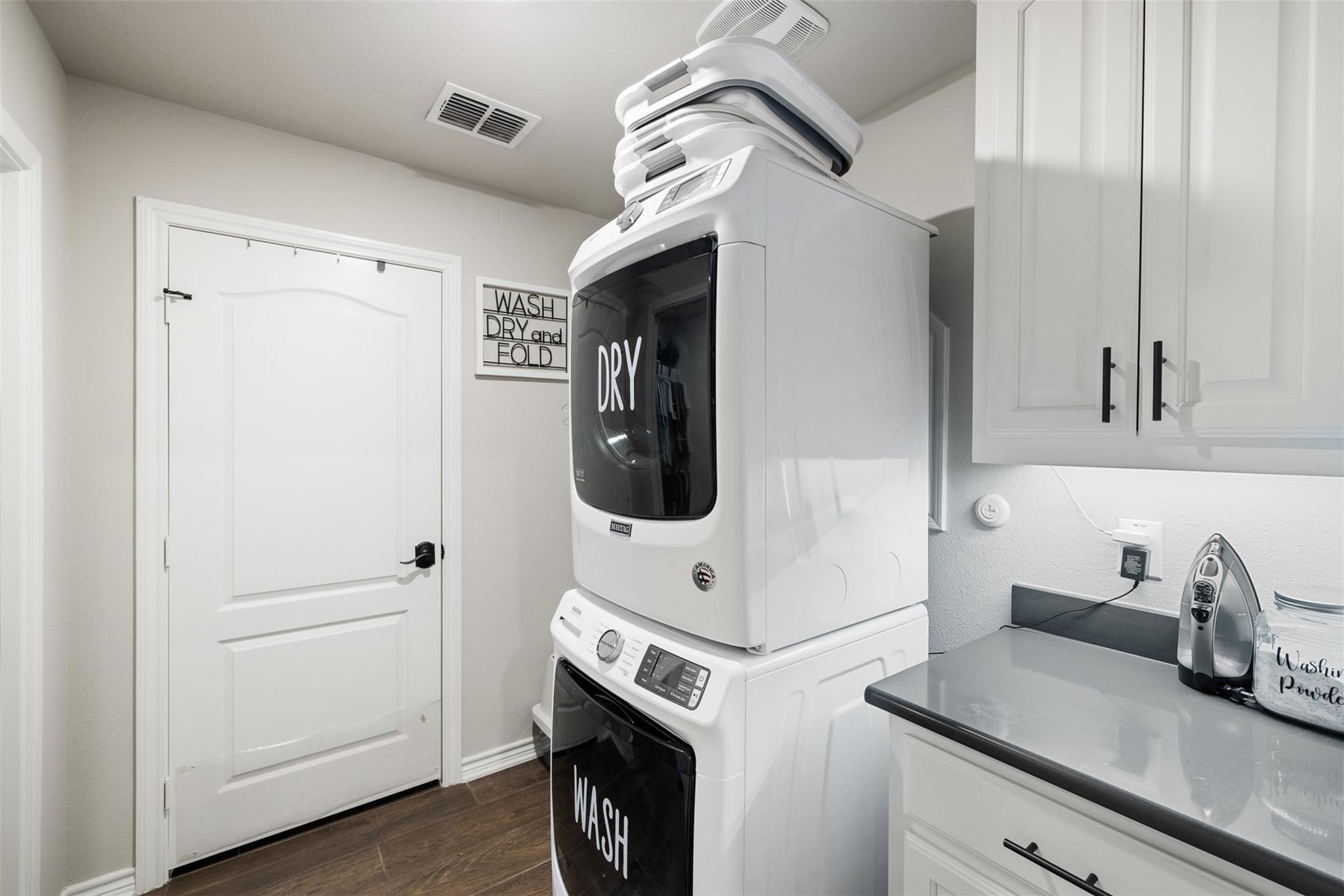 1145 PR 2102, Giddings, TX 78942