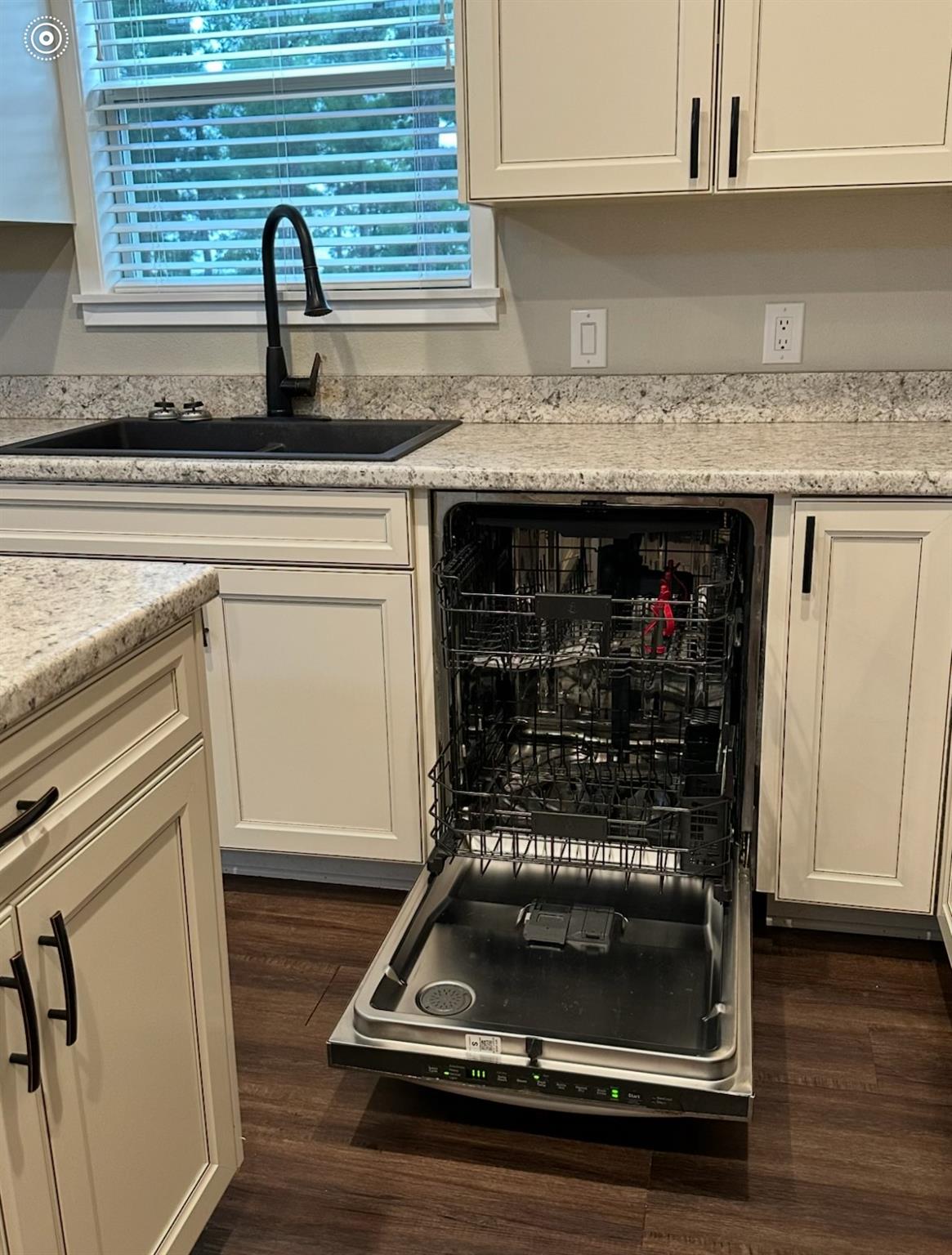 1145 PR 2102, Giddings, TX 78942