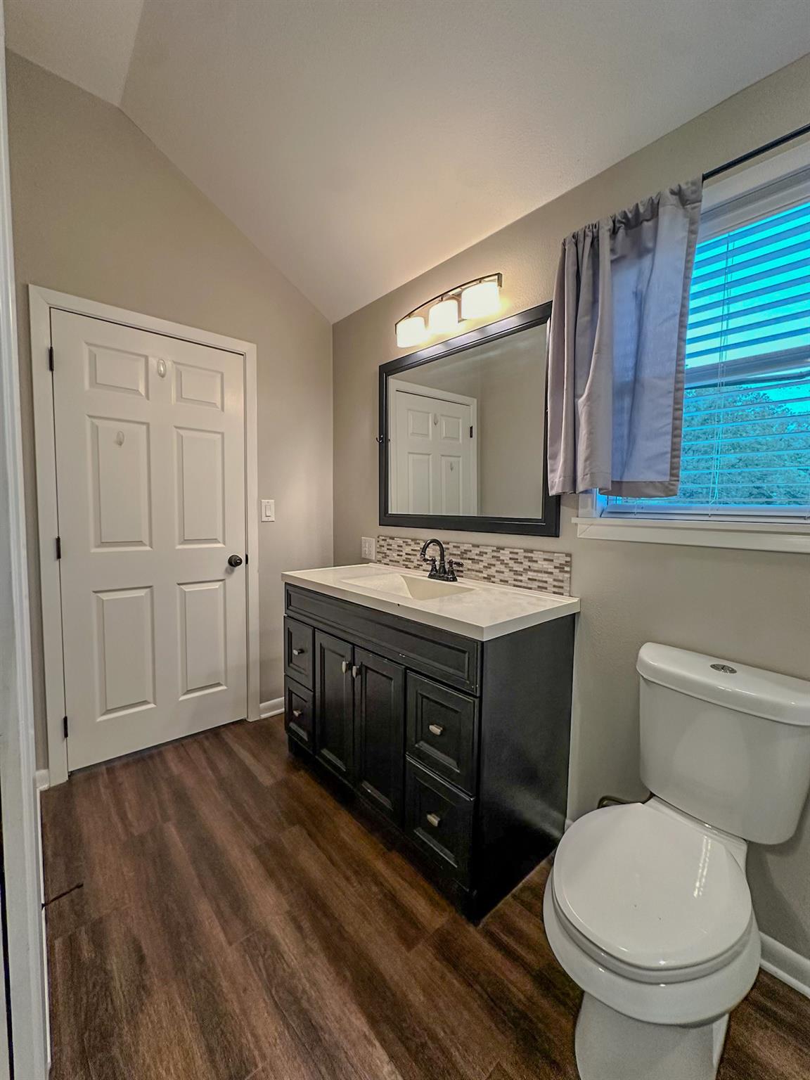 1145 PR 2102, Giddings, TX 78942