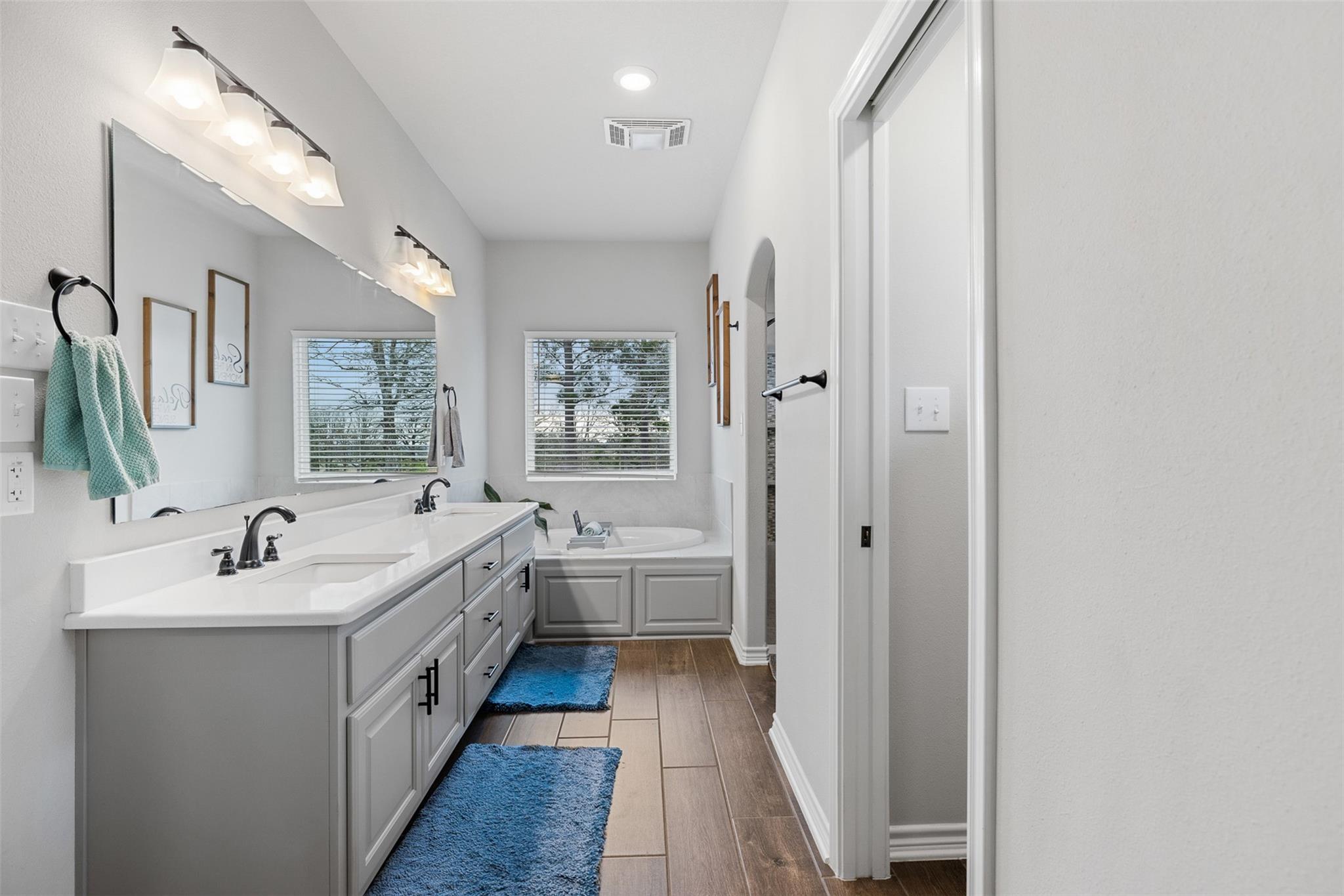 1145 PR 2102, Giddings, TX 78942