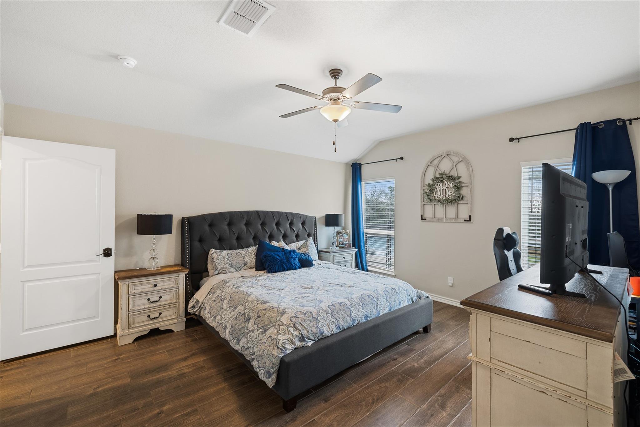 1145 PR 2102, Giddings, TX 78942