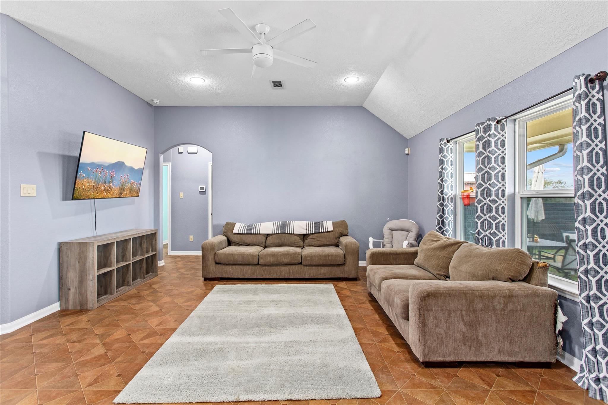 1241 County Road 230, Giddings, TX 78942