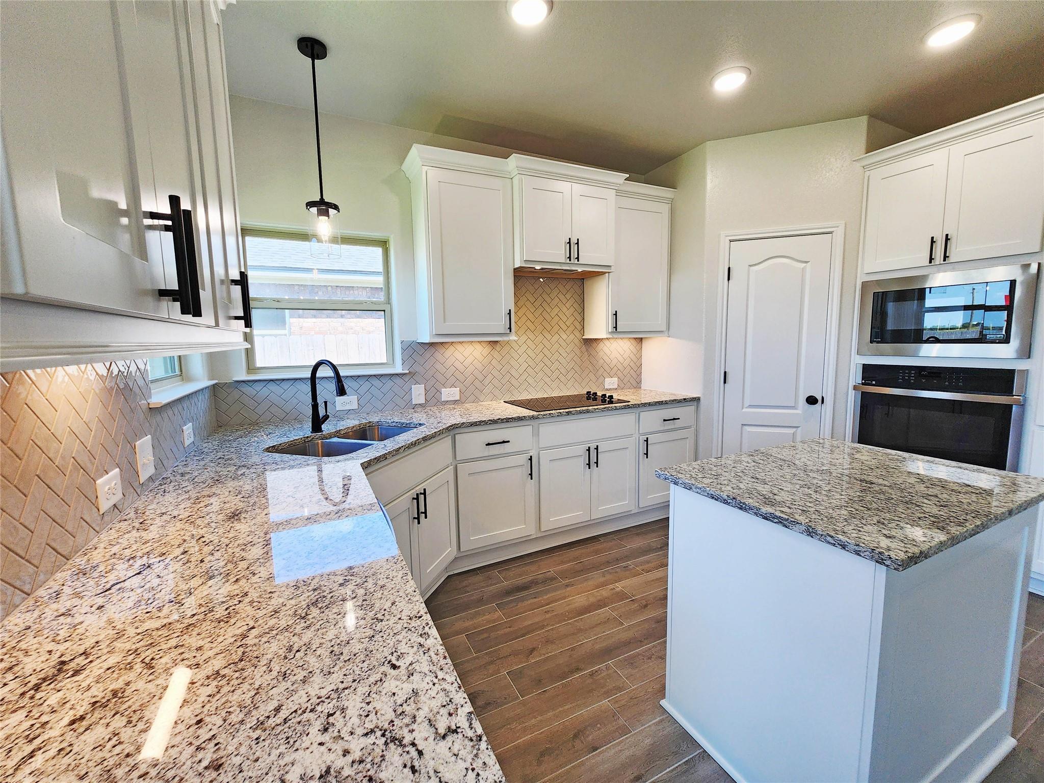 630 Eagle Crest Dr, Salado, TX 76571