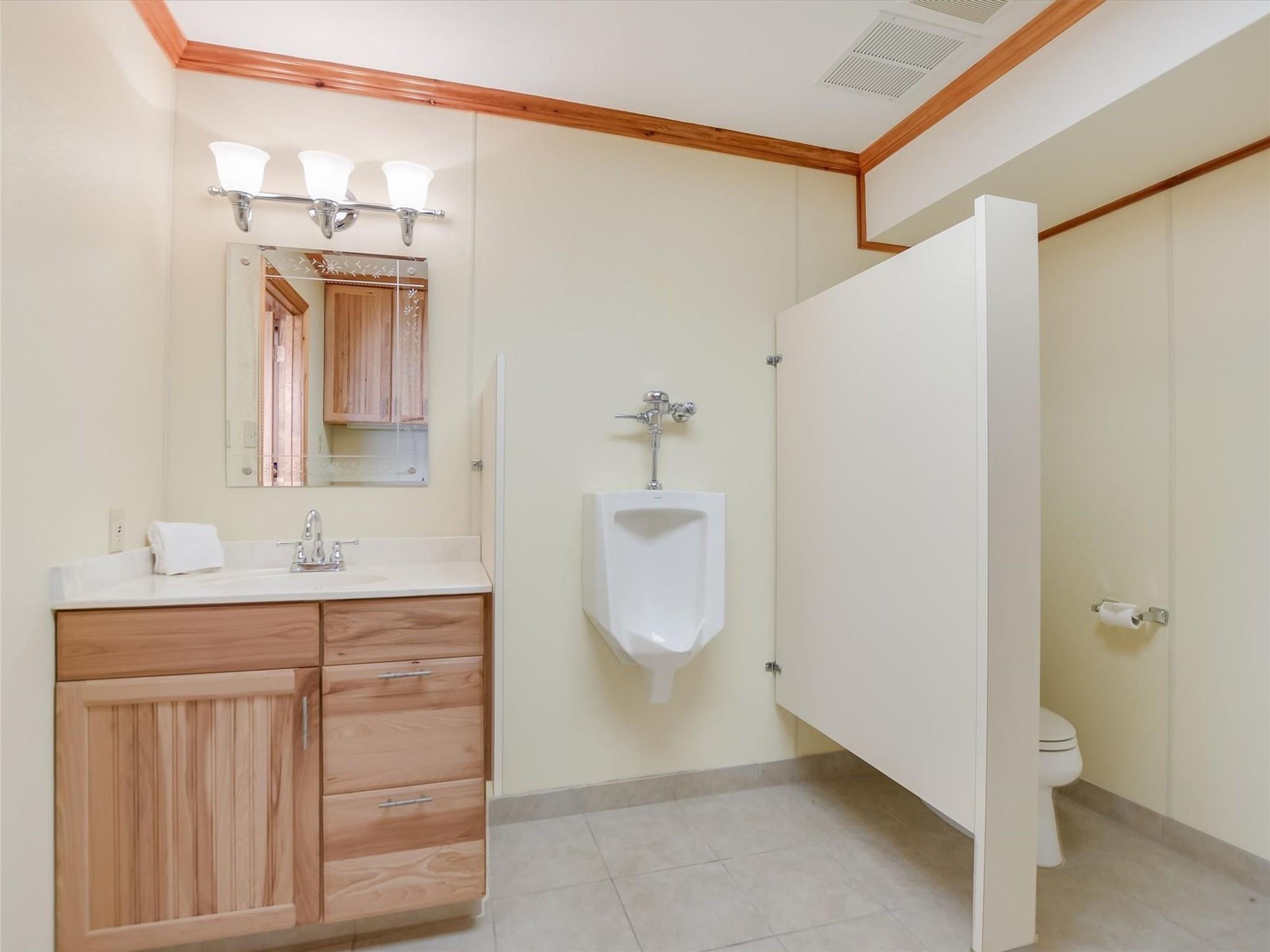 108 Mooney Cir, Spicewood, TX 78669