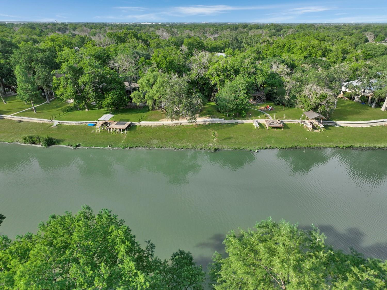 524 Turtle Ln, Seguin, TX 78155