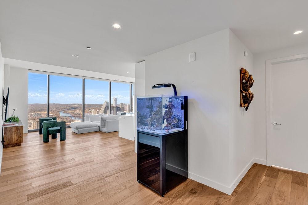 44 East Ave # 4303, Austin, TX 78701