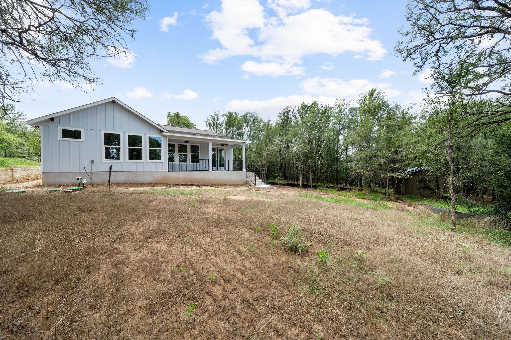 106 Halawa Ct, Bastrop, TX 78602