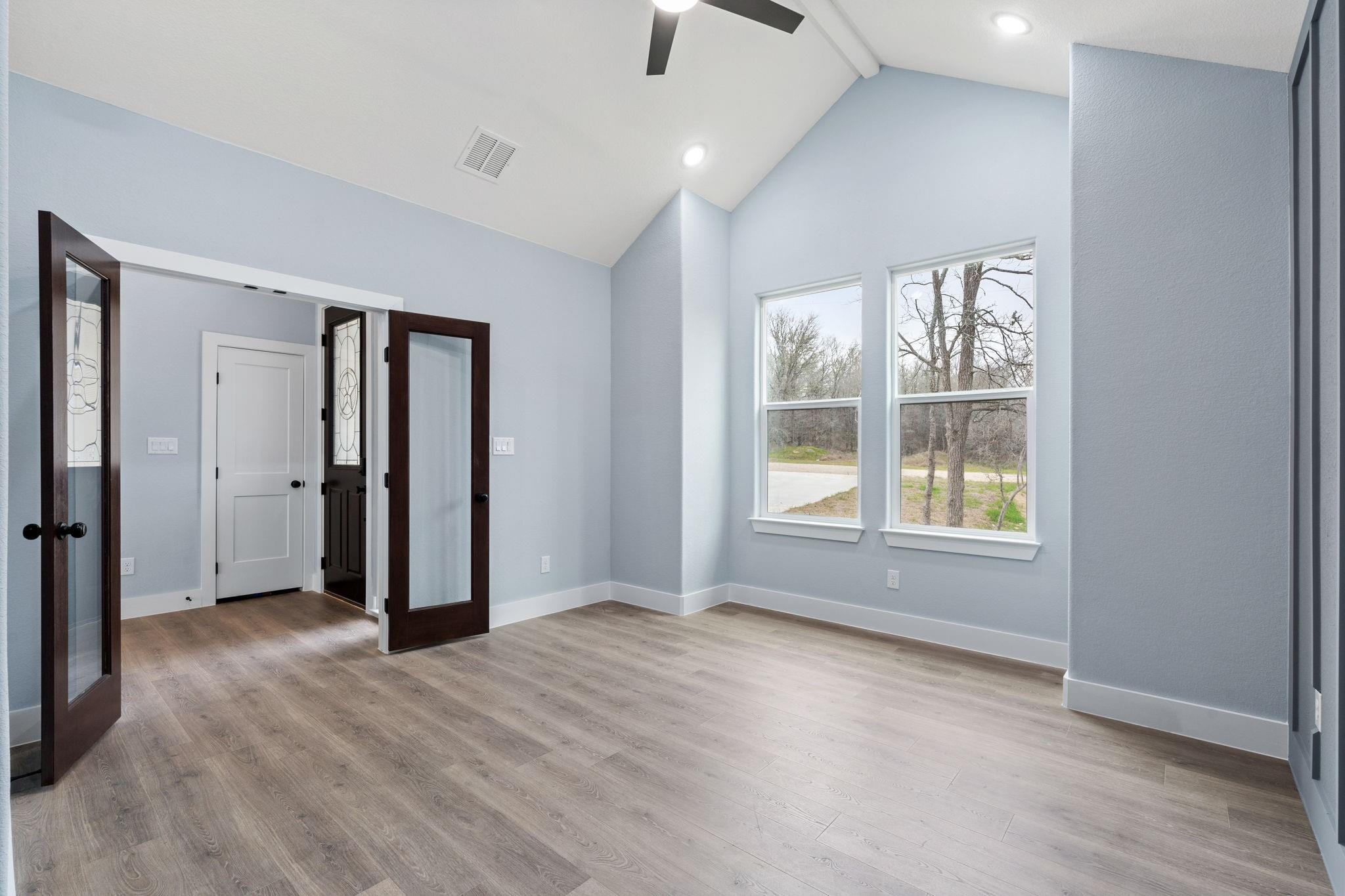 106 Halawa Ct, Bastrop, TX 78602