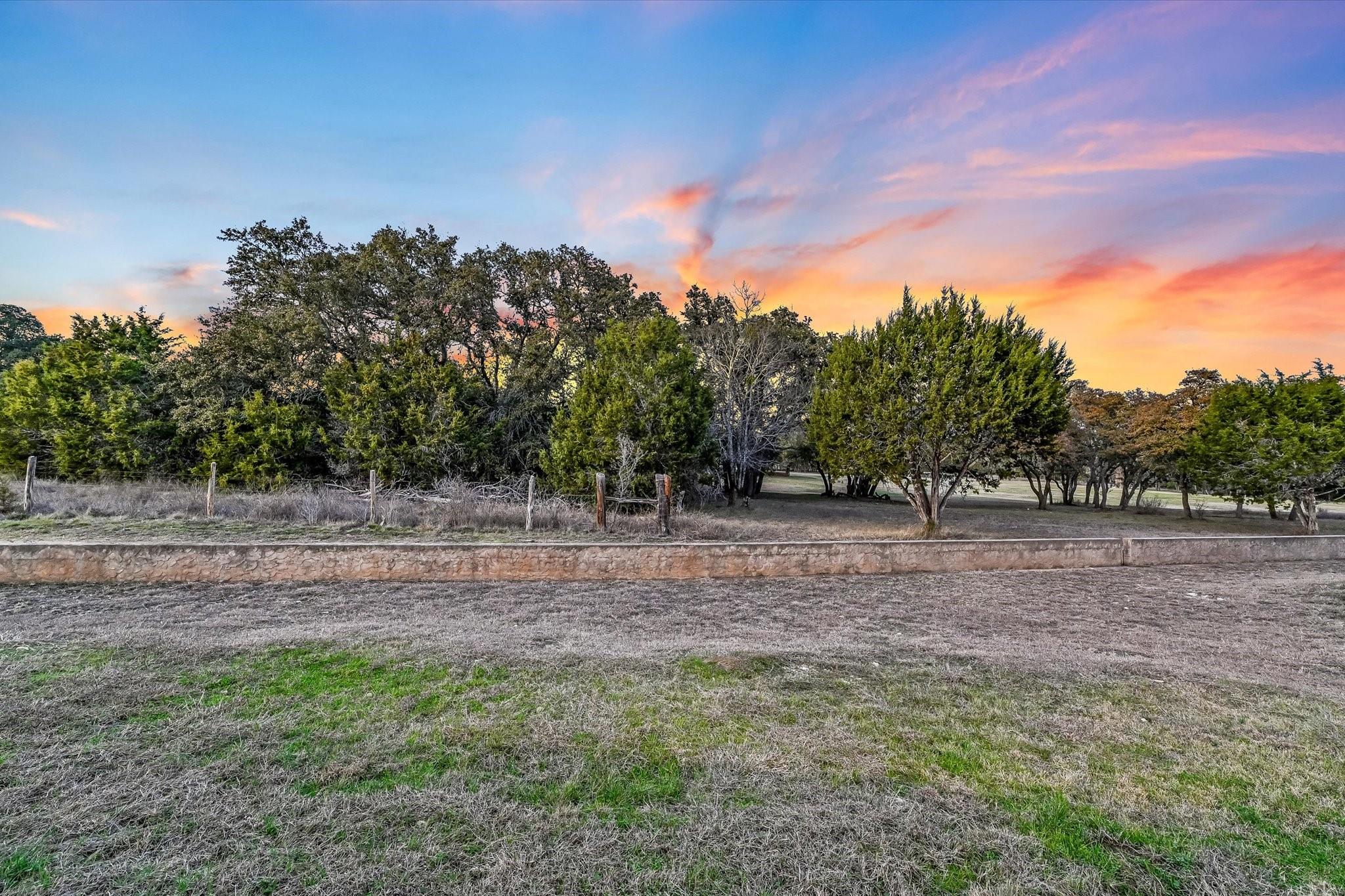 321 Tulley Ct, Wimberley, TX 78676
