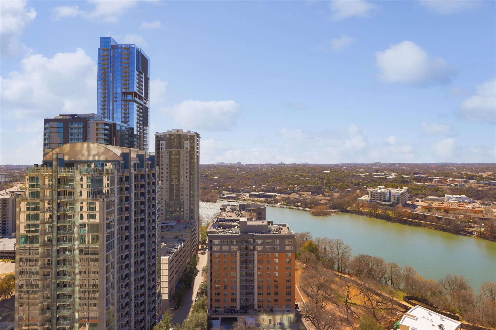 70 Rainey St # 2001, Austin, TX 78701