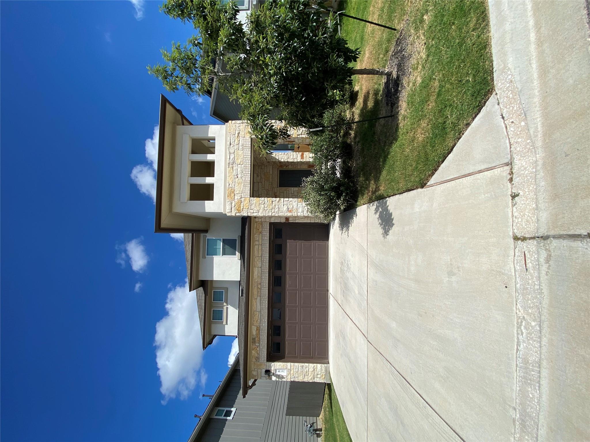 3200 College Park Dr # 83, Round Rock, TX 78664
