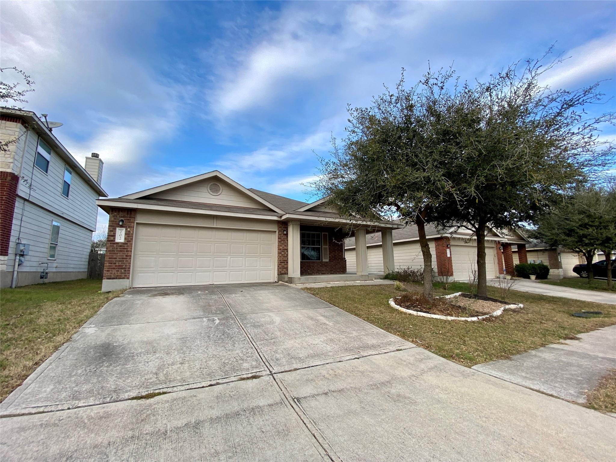 202 Wolfberry Path, Buda, TX 78610