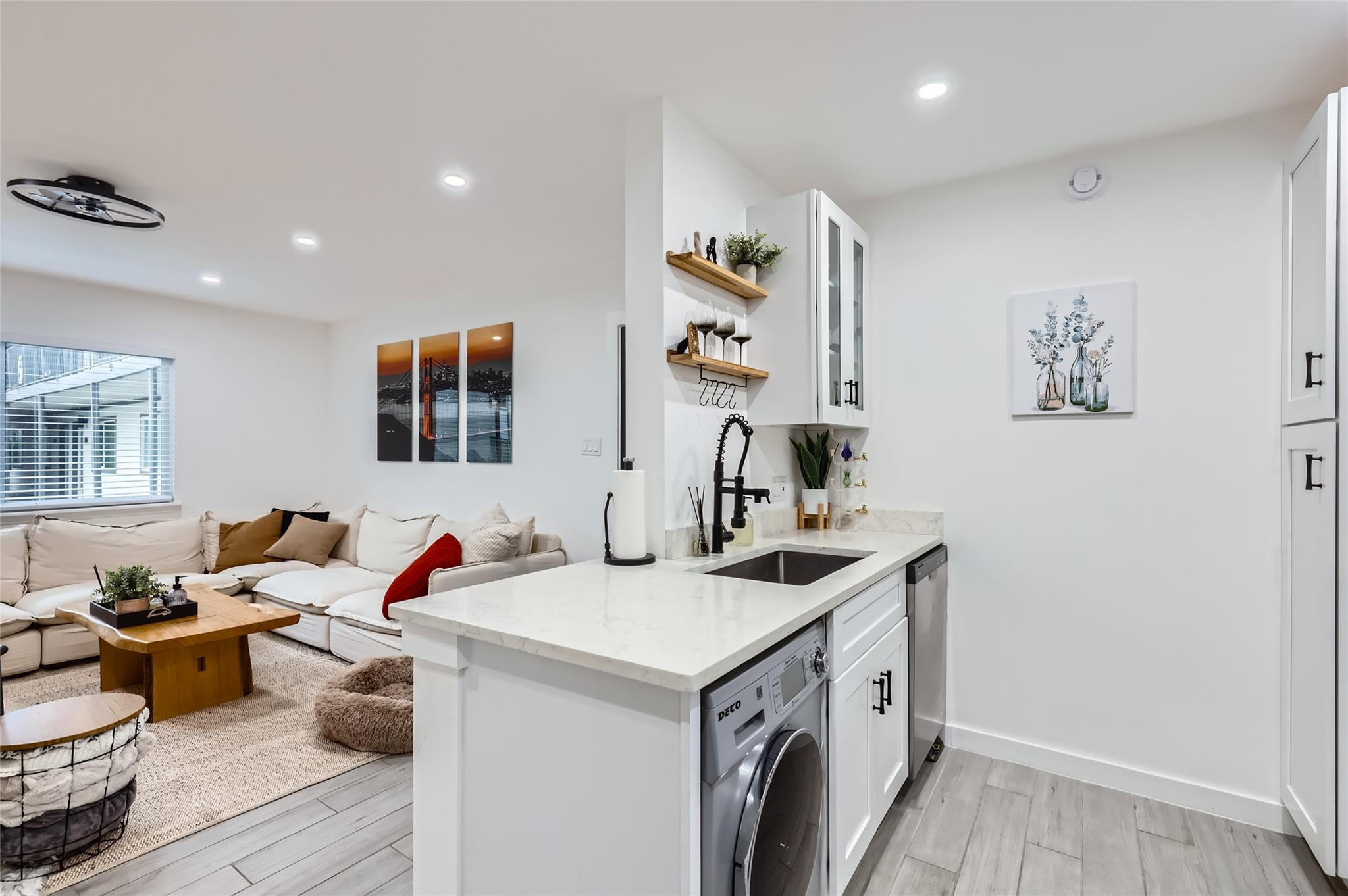 1200 E 52nd St # 108, Austin, TX 78723