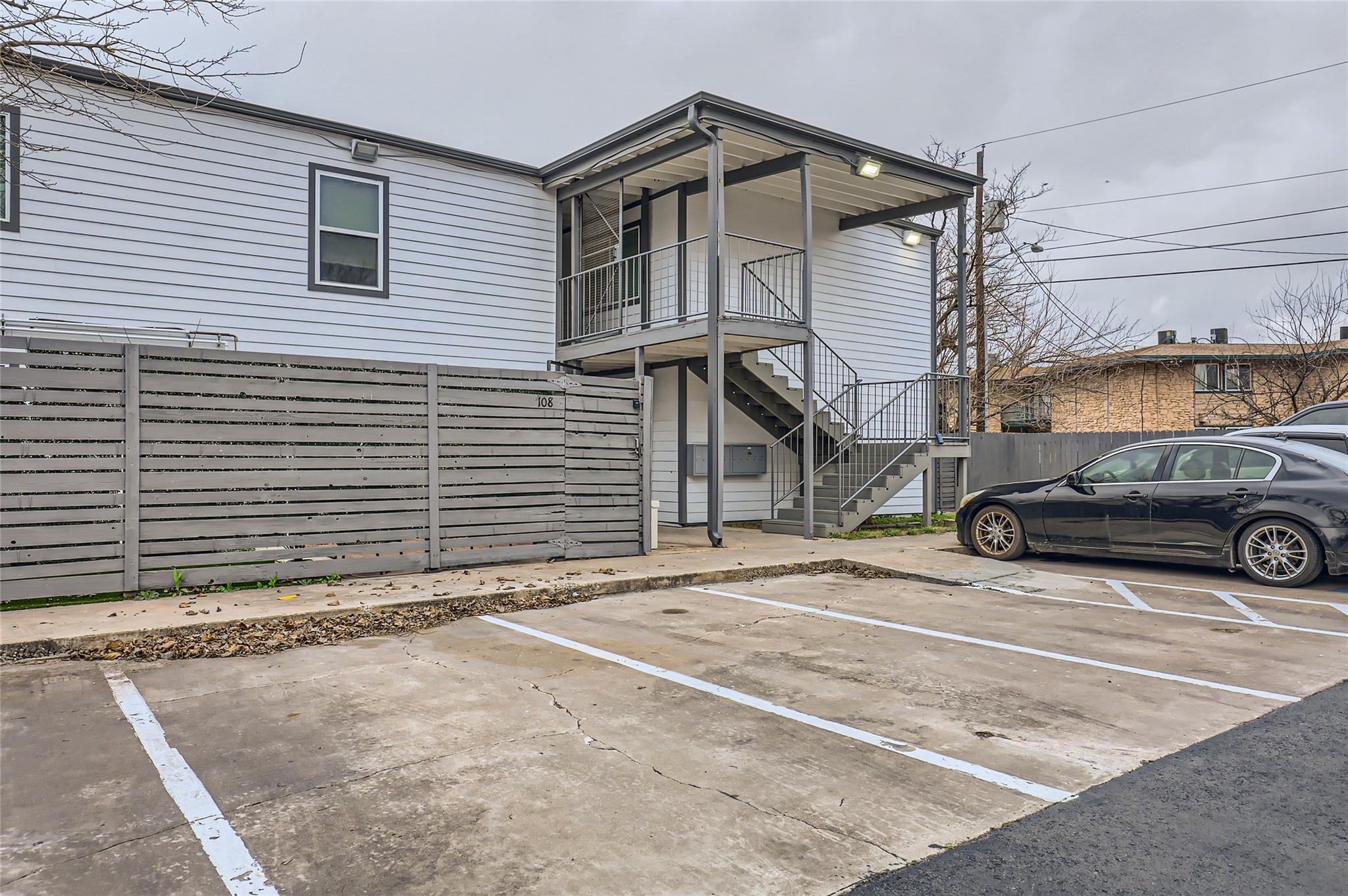 1200 E 52nd St # 108, Austin, TX 78723