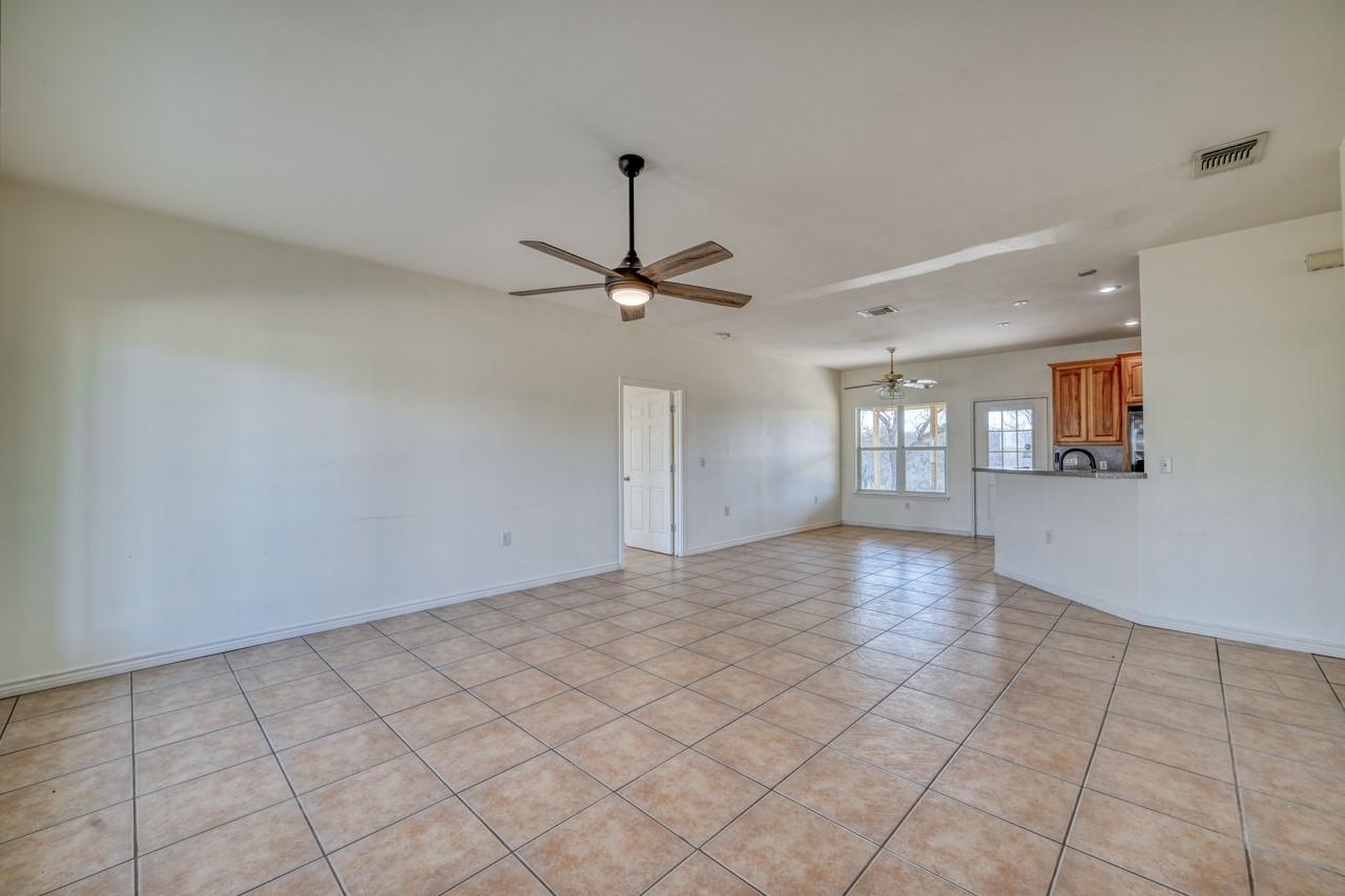 1504 Timber Valley Ln, Granite Shoals, TX 78654