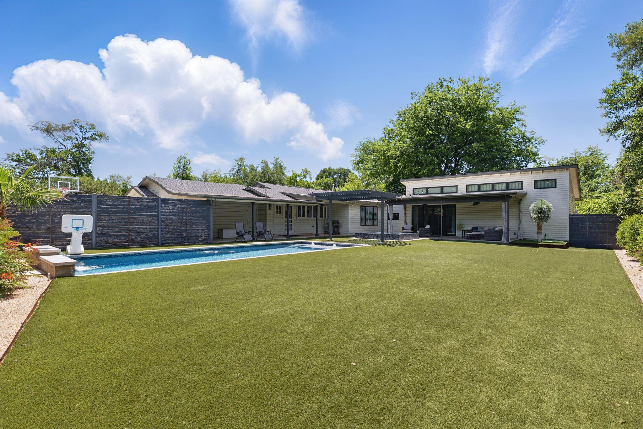 6010 Nasco Dr, Austin, TX 78757