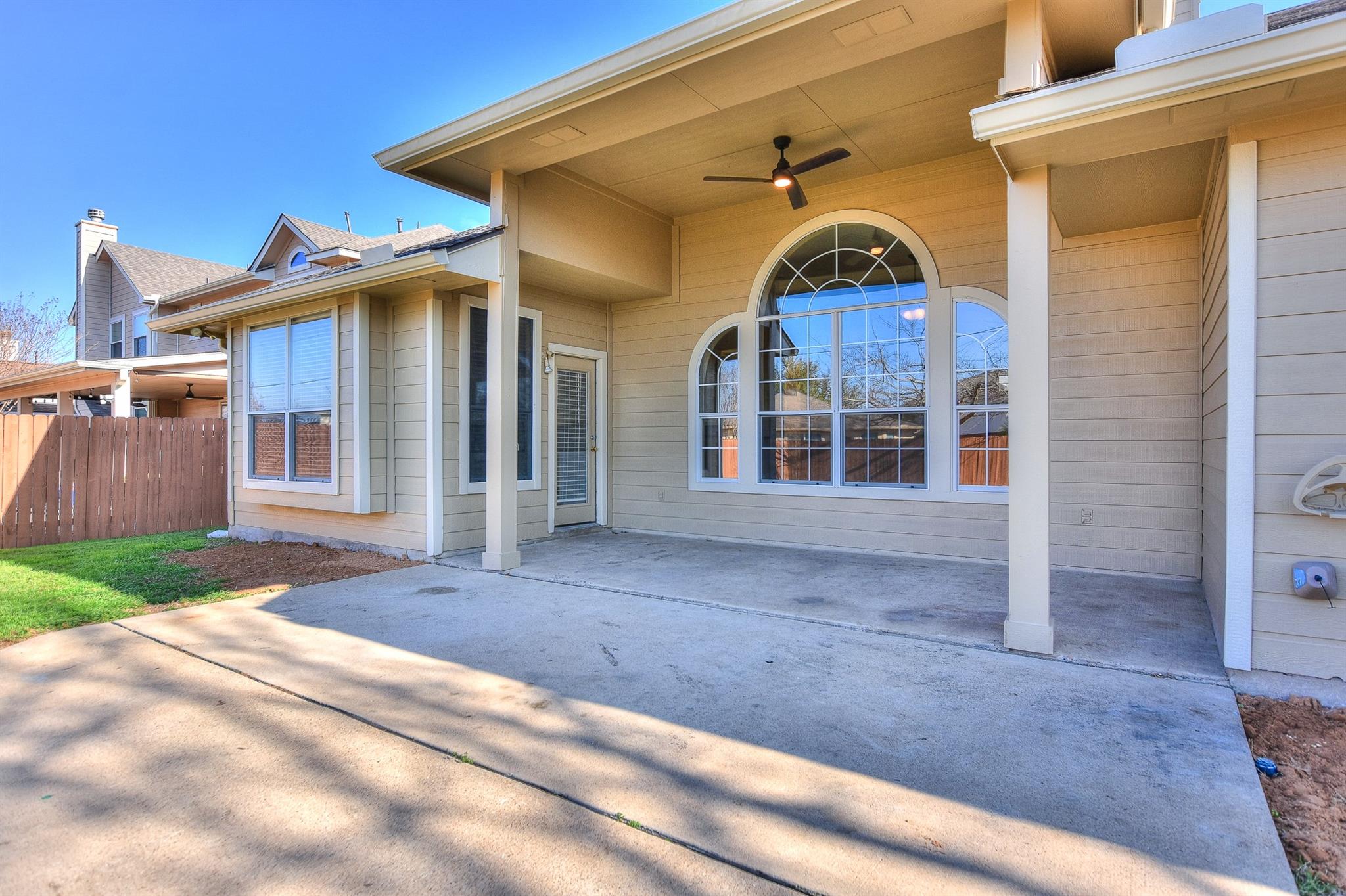 303 Gulfstream Dr, Georgetown, TX 78626