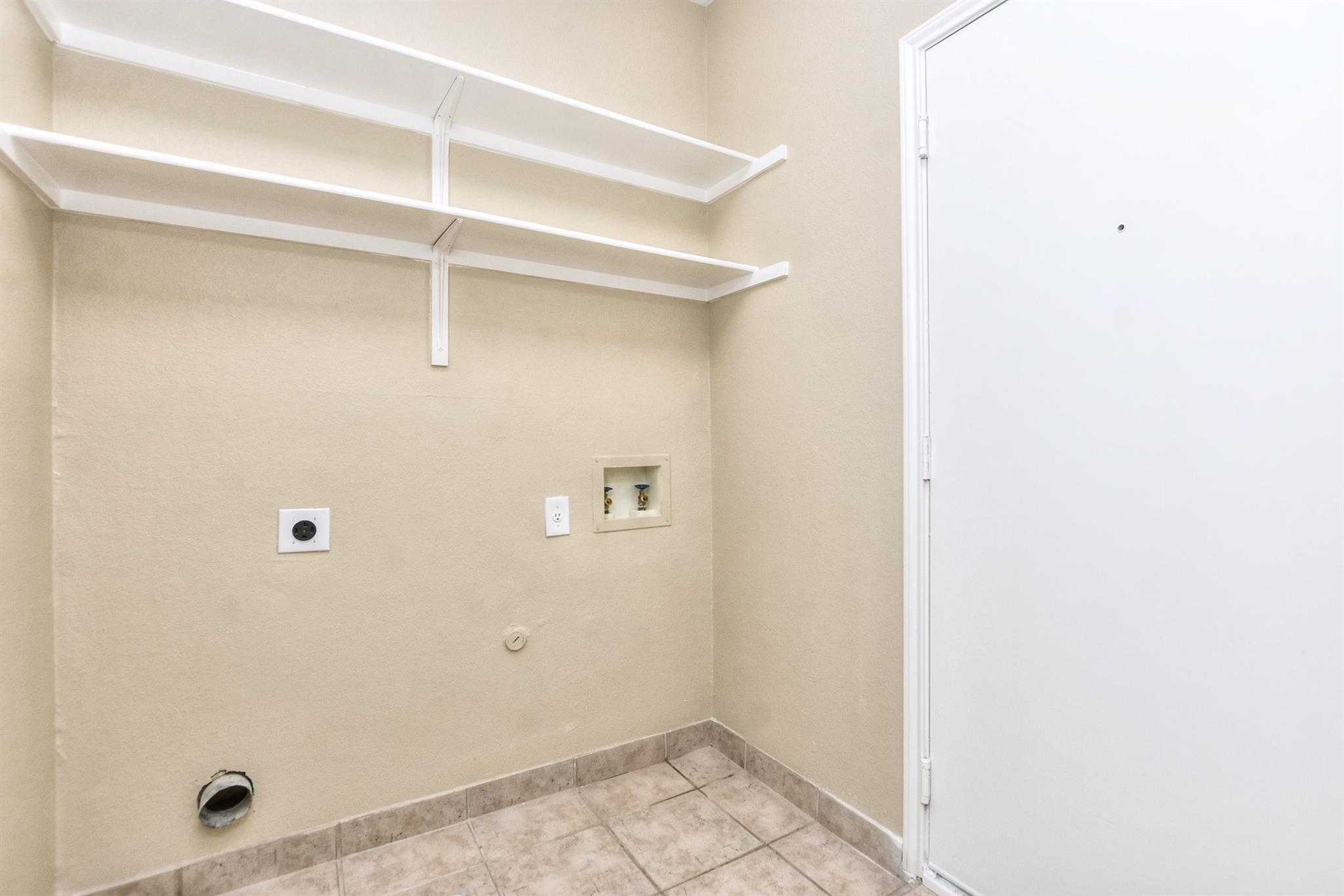 303 Gulfstream Dr, Georgetown, TX 78626