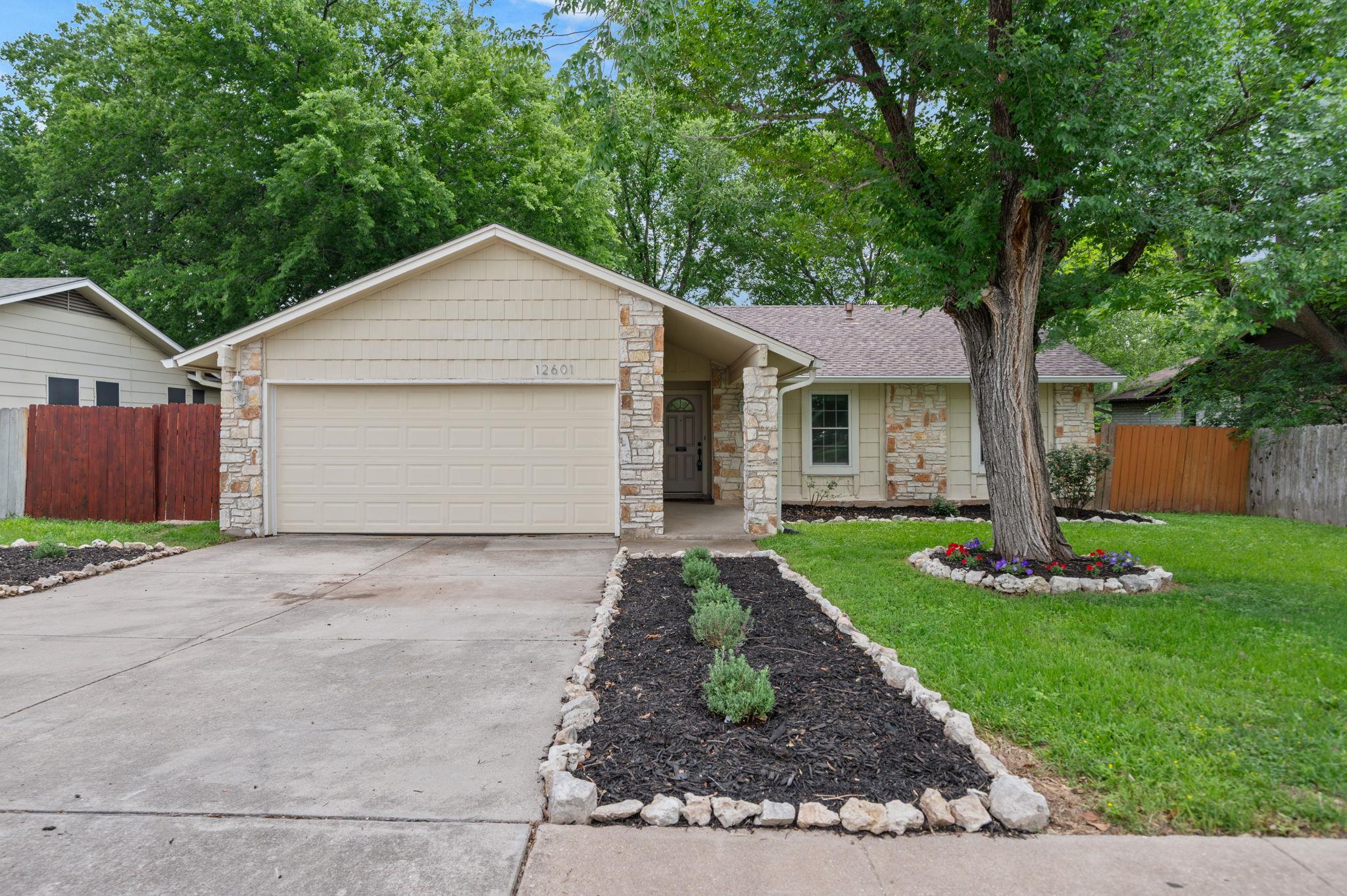 12601 Lamplight Village Ave, Austin, TX 78727