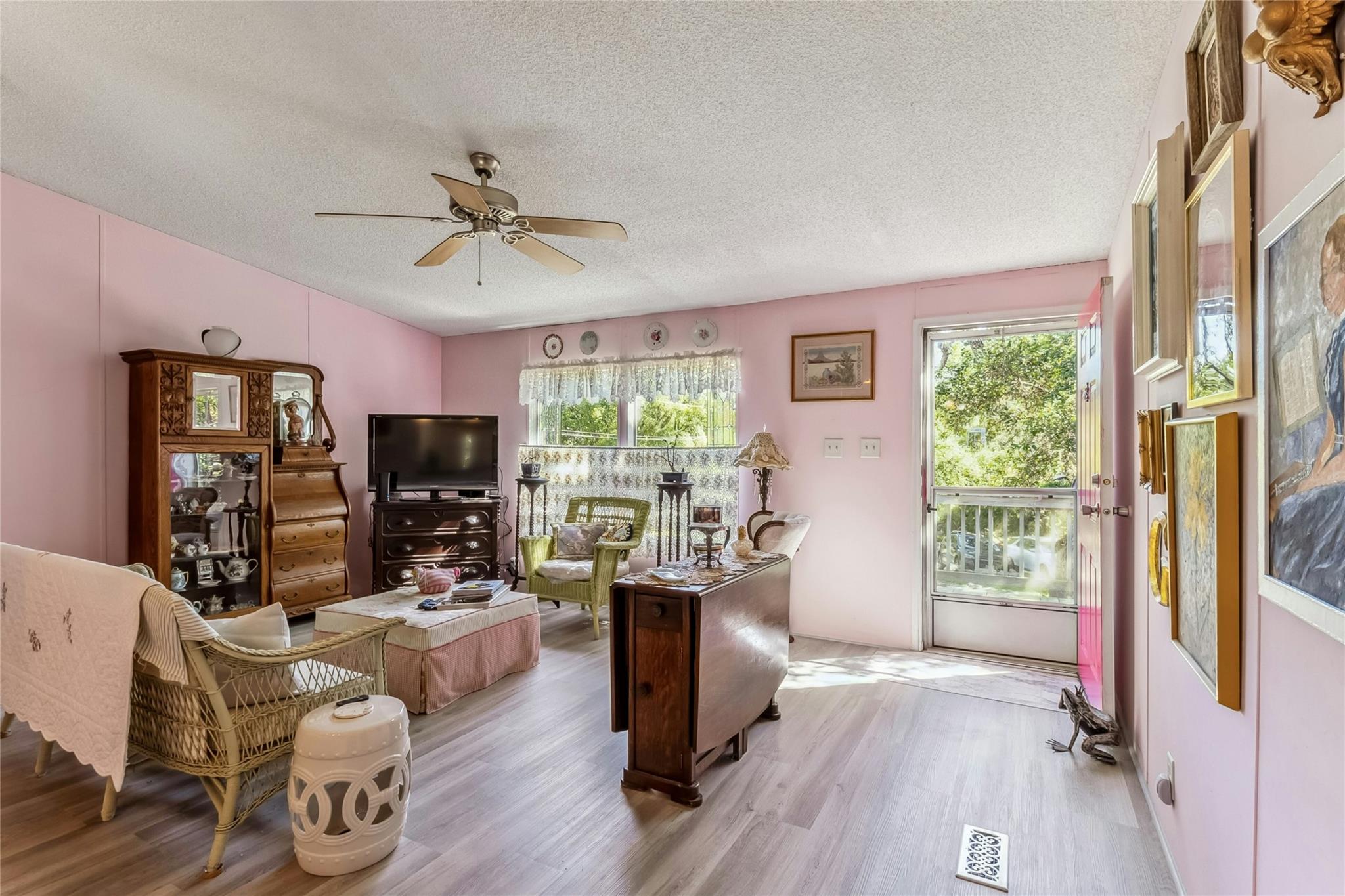 100 Cowpoke Cir, Wimberley, TX 78676