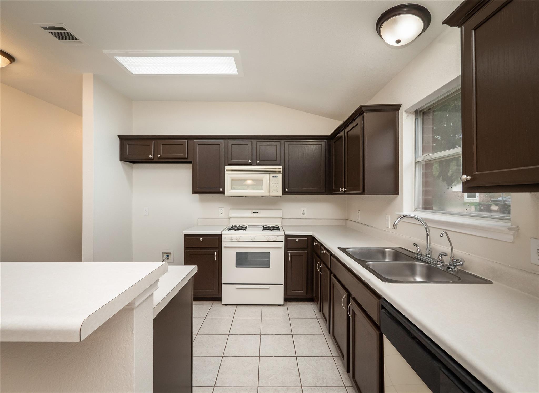 1416 Thibodeaux Dr, Round Rock, TX 78664