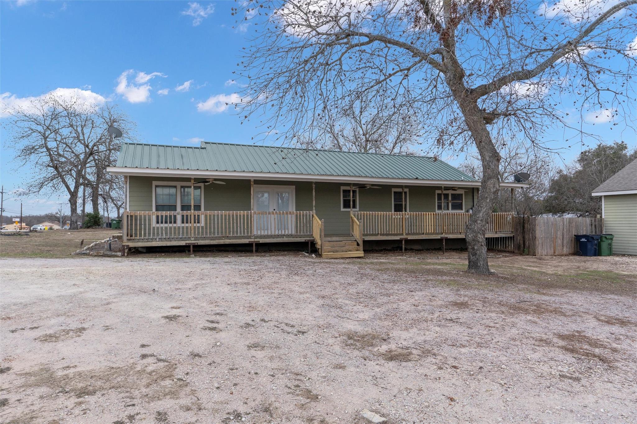 808 N Water St, Burnet, TX 78611