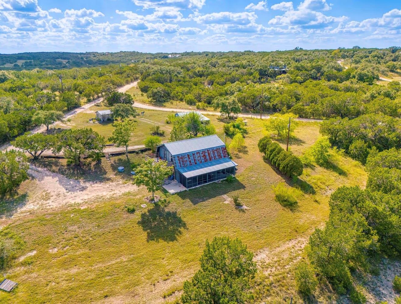 200 E Skyline Acres Rd, Wimberley, TX 78676