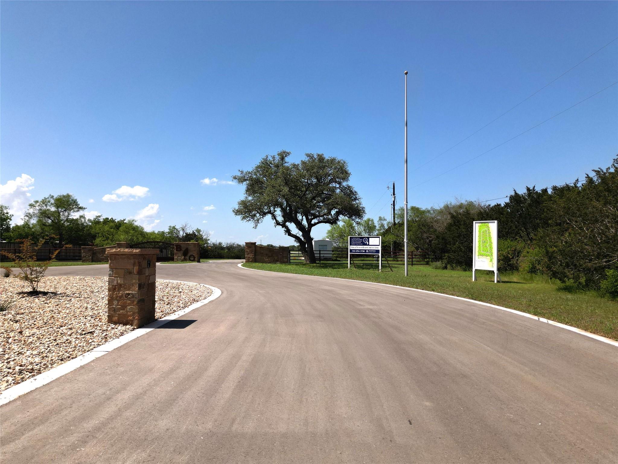 Tract 26 Burnet Oaks Dr, Burnet, TX 78611