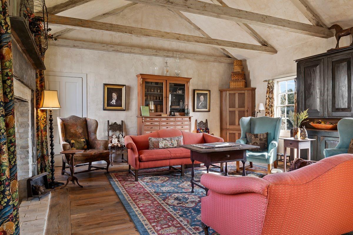 700 N. Wood Hills Dr, Fredericksburg, TX 78624