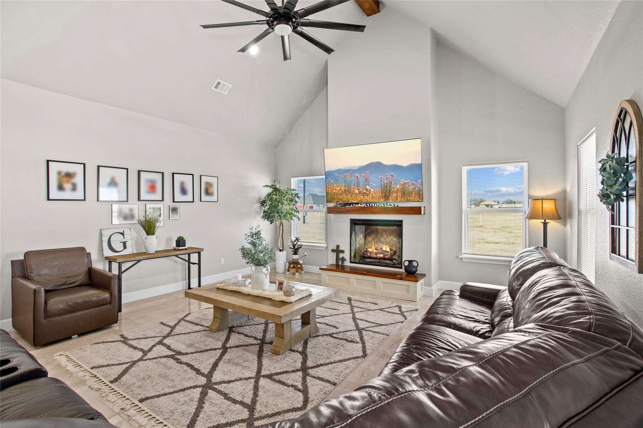 1115 Private Road 8022, Lincoln, TX 78948