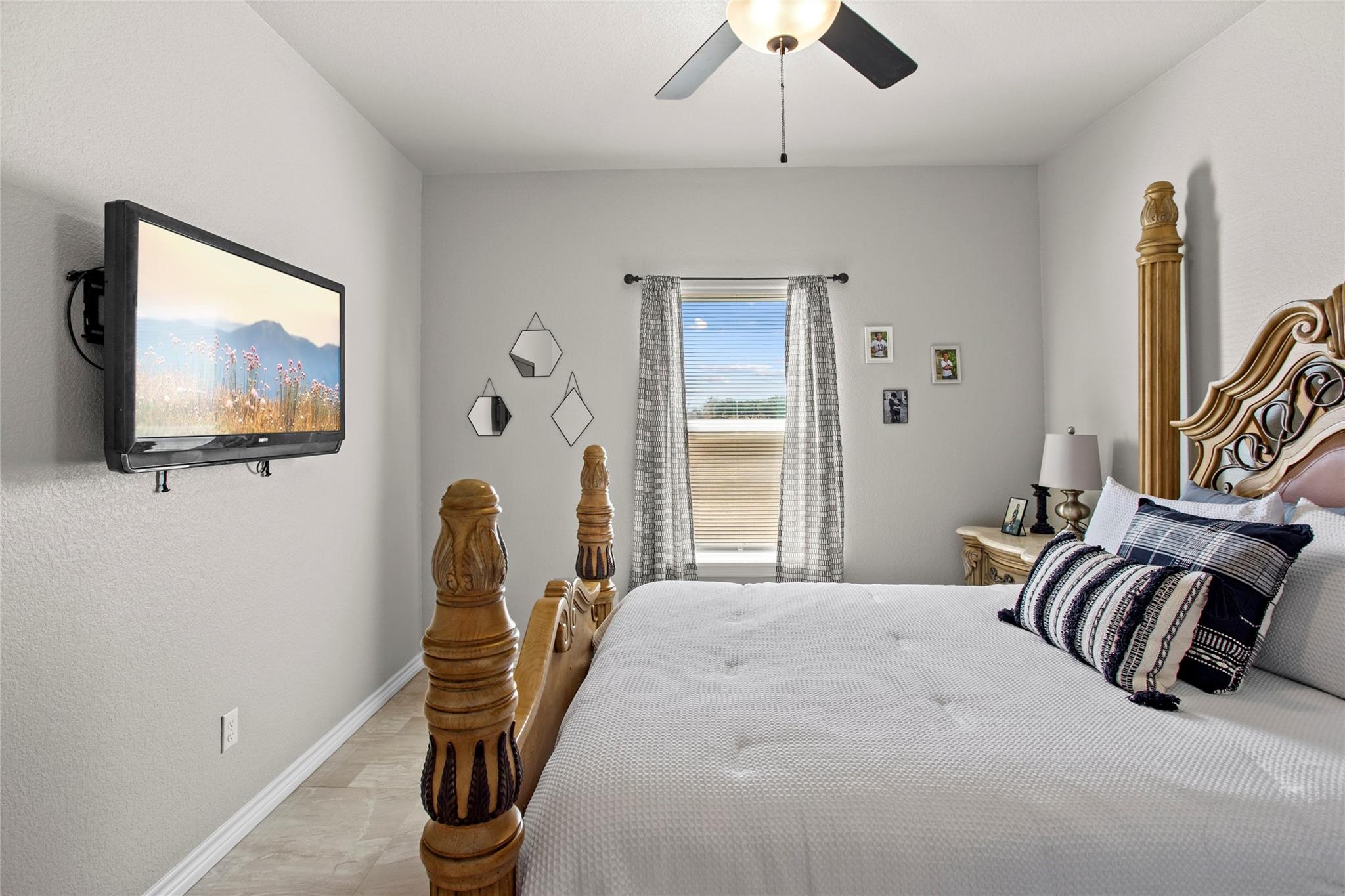 1115 Private Road 8022, Lincoln, TX 78948