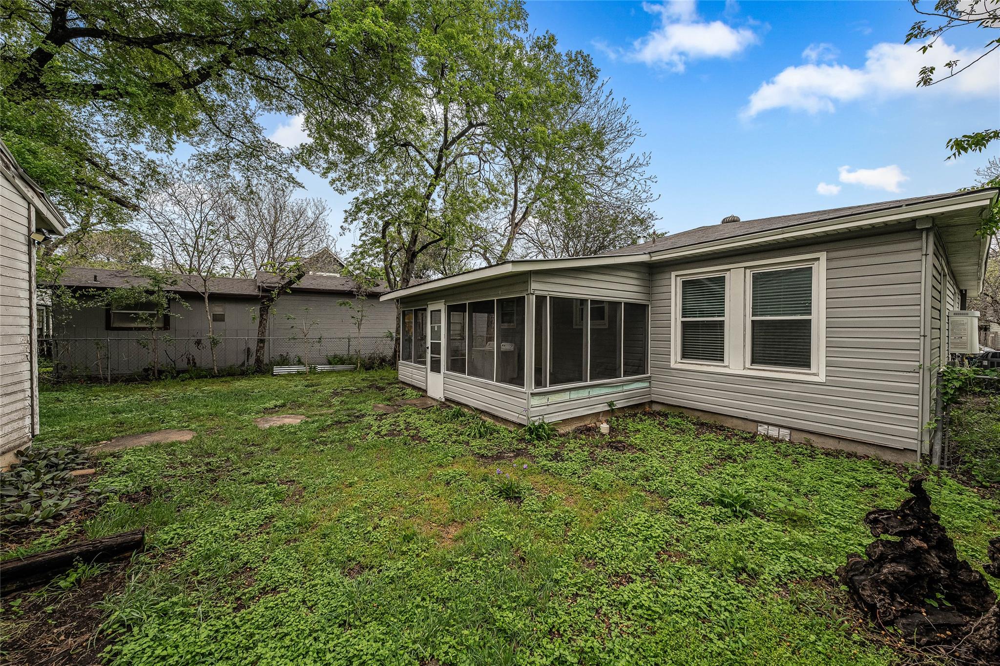 2802 Dancy St, Austin, TX 78722