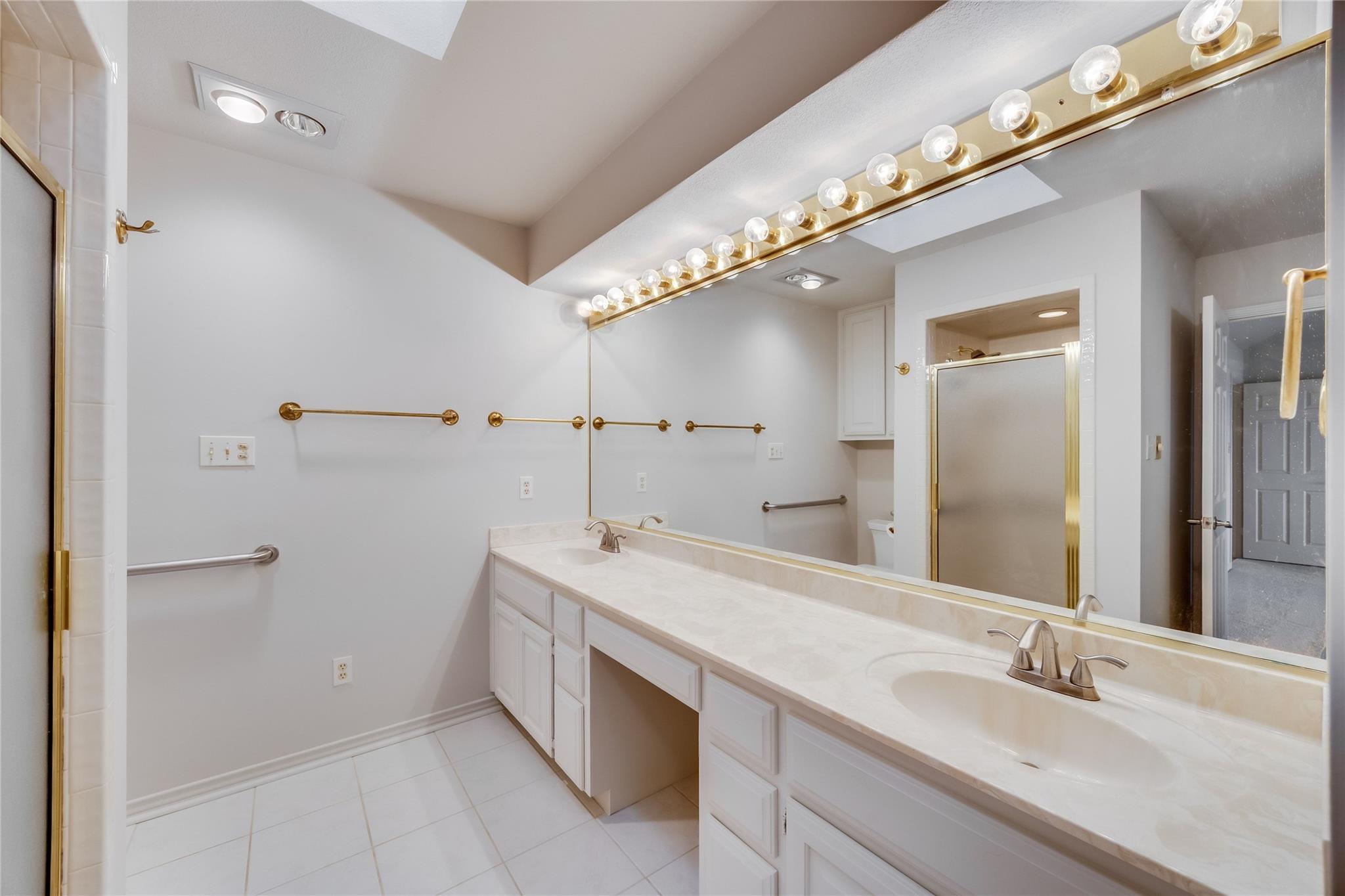 21407 High Dr, Lago Vista, TX 78645