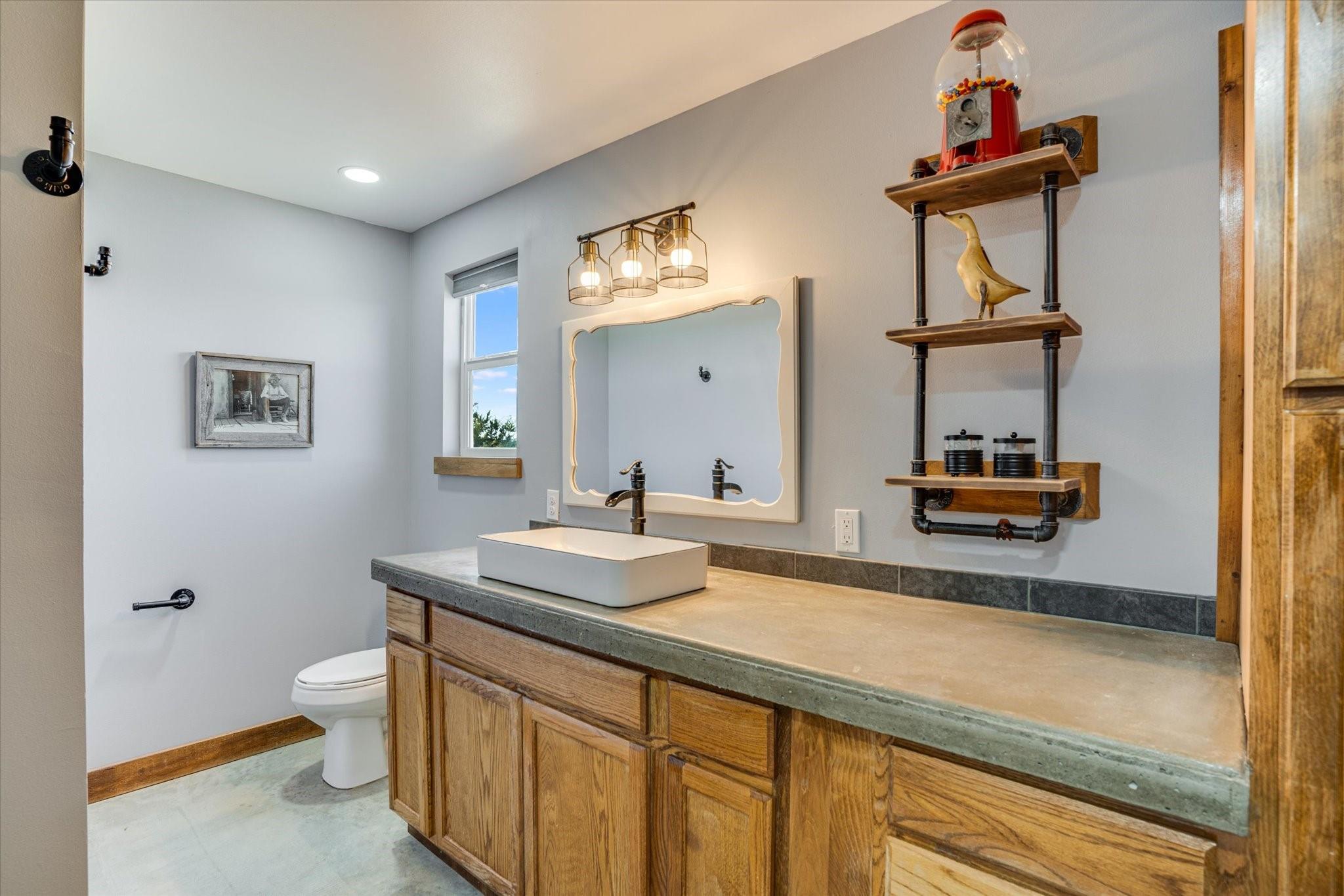 5450 County Road 202, Lampasas, TX 76550