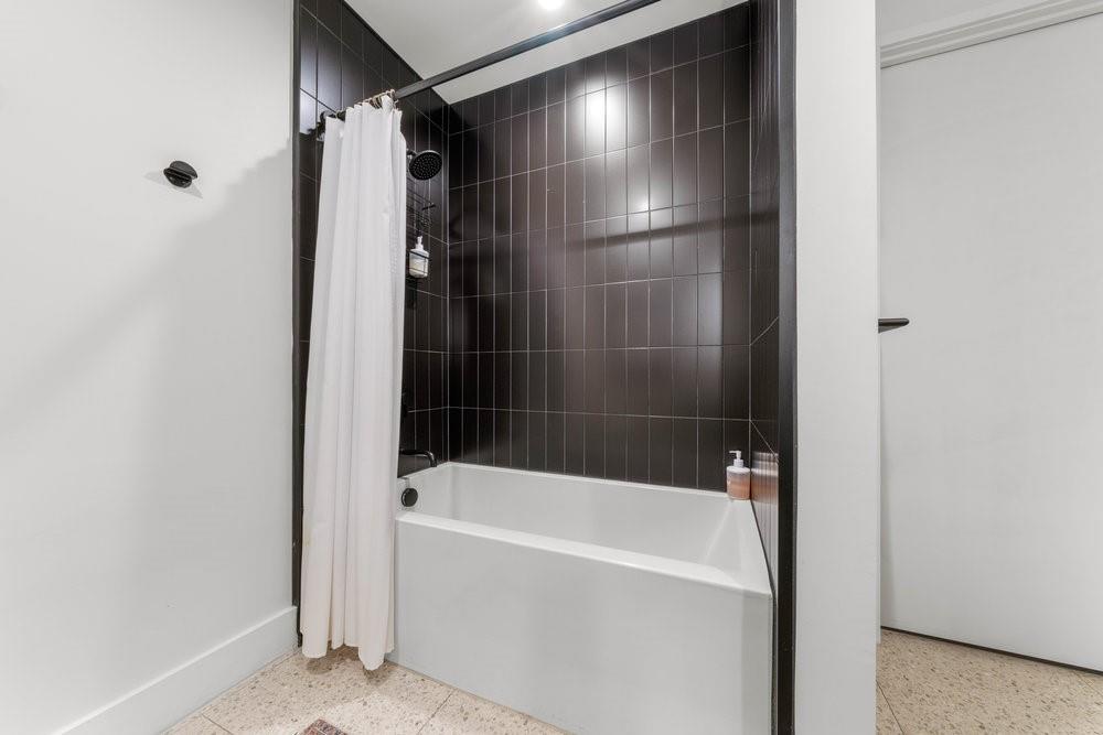 48 East Ave # 2610, Austin, TX 78701