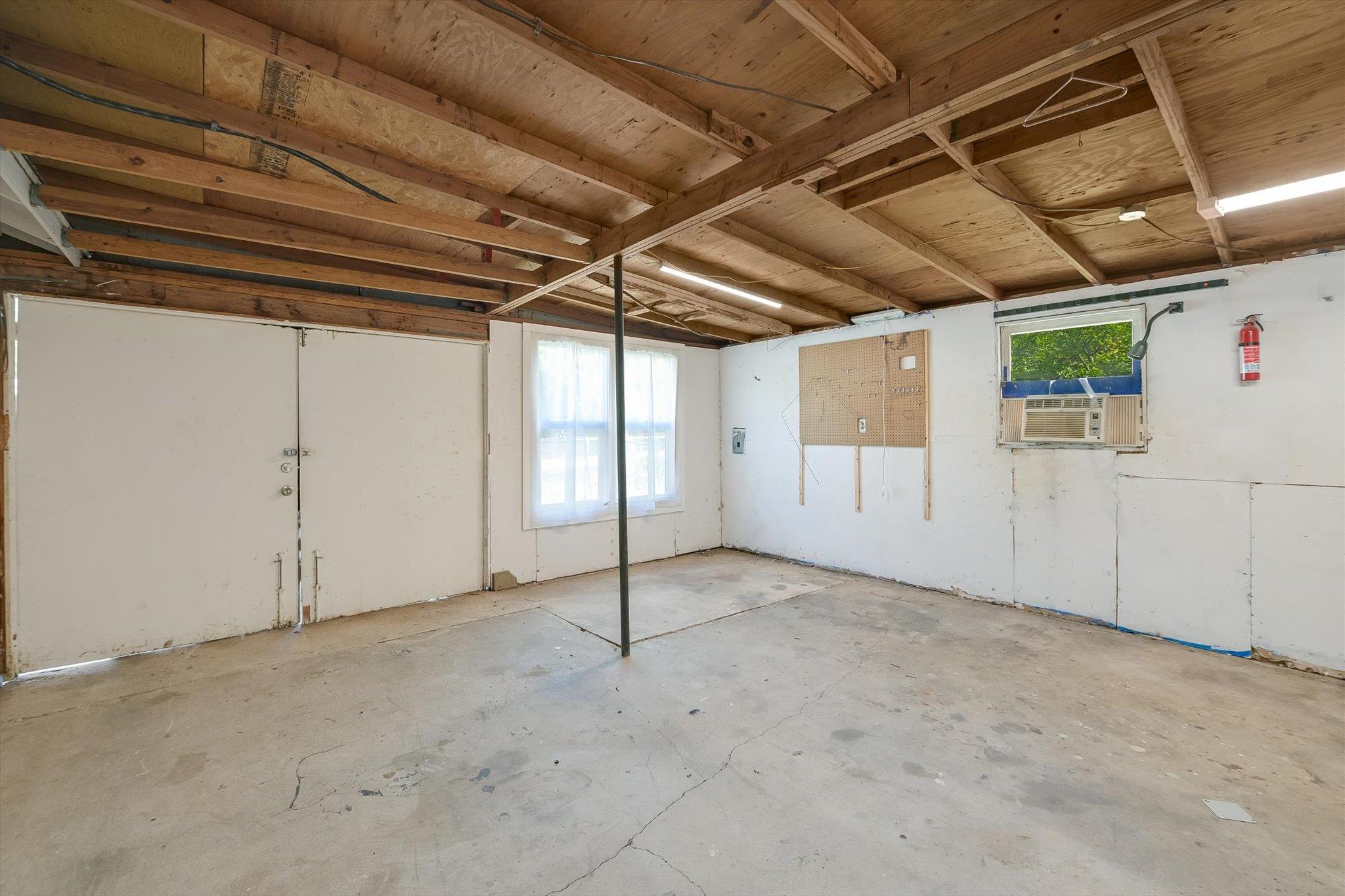 212 W 55th St, Austin, TX 78751