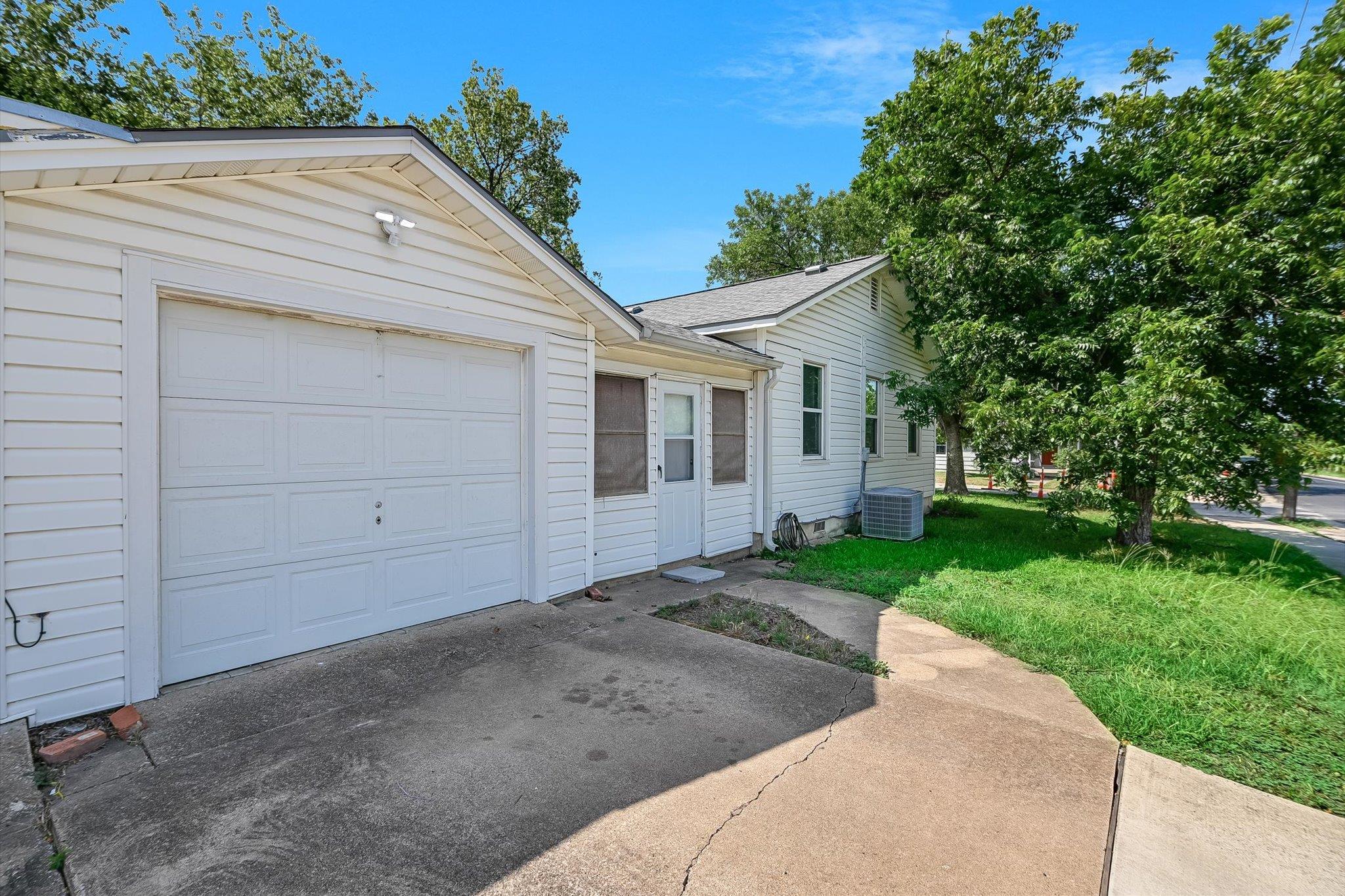 212 W 55th St, Austin, TX 78751