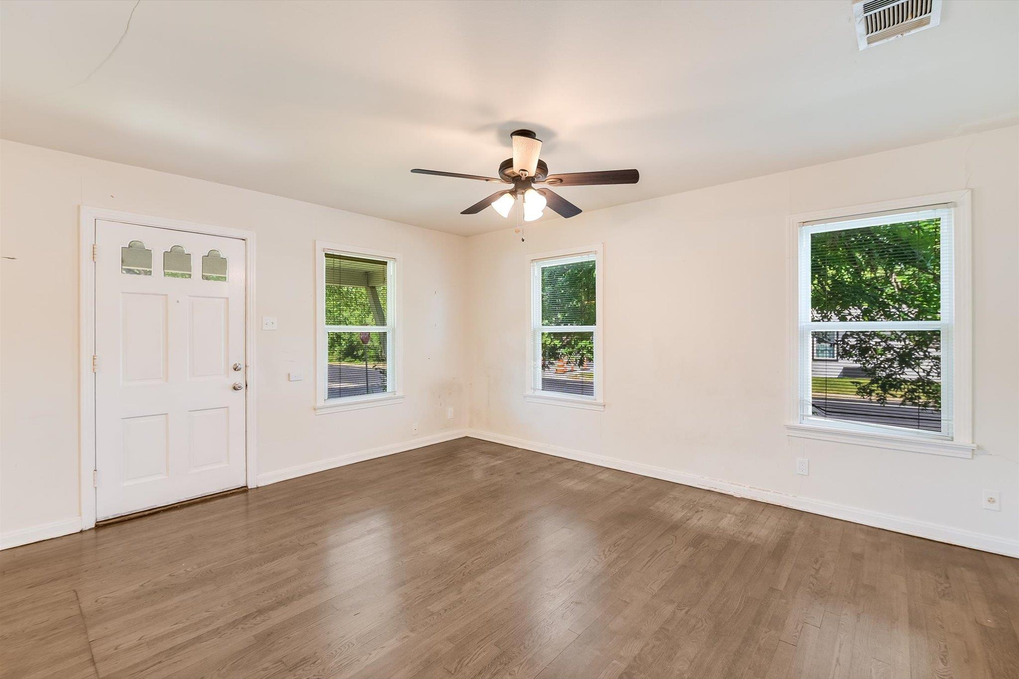 212 W 55th St, Austin, TX 78751