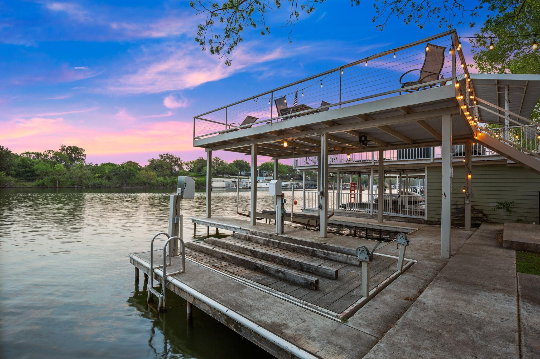 508 Riverside Dr, Kingsland, TX 78639
