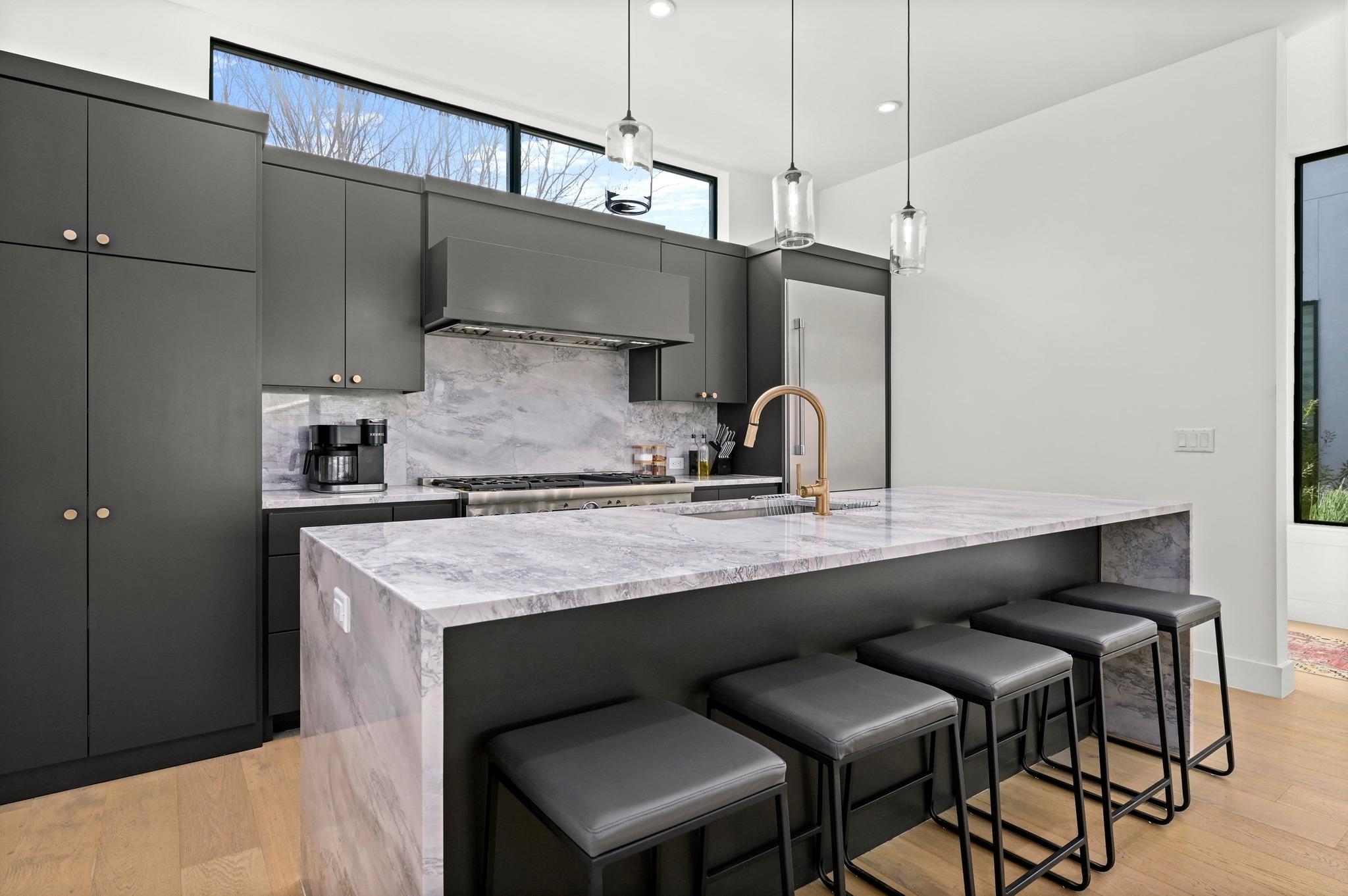 2800 Del Curto Rd # 3, Austin, TX 78704