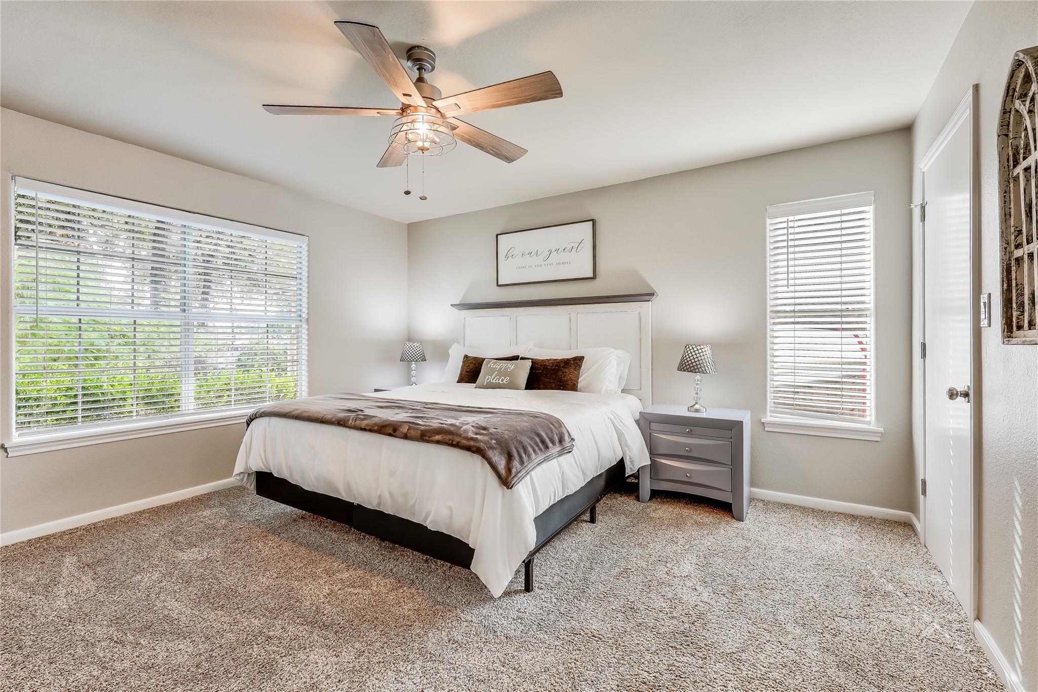 426 Summit Ridge Dr N, Point Venture, TX 78645