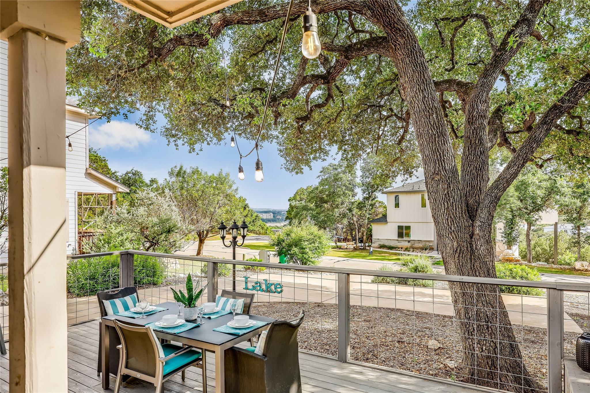 426 Summit Ridge Dr N, Point Venture, TX 78645