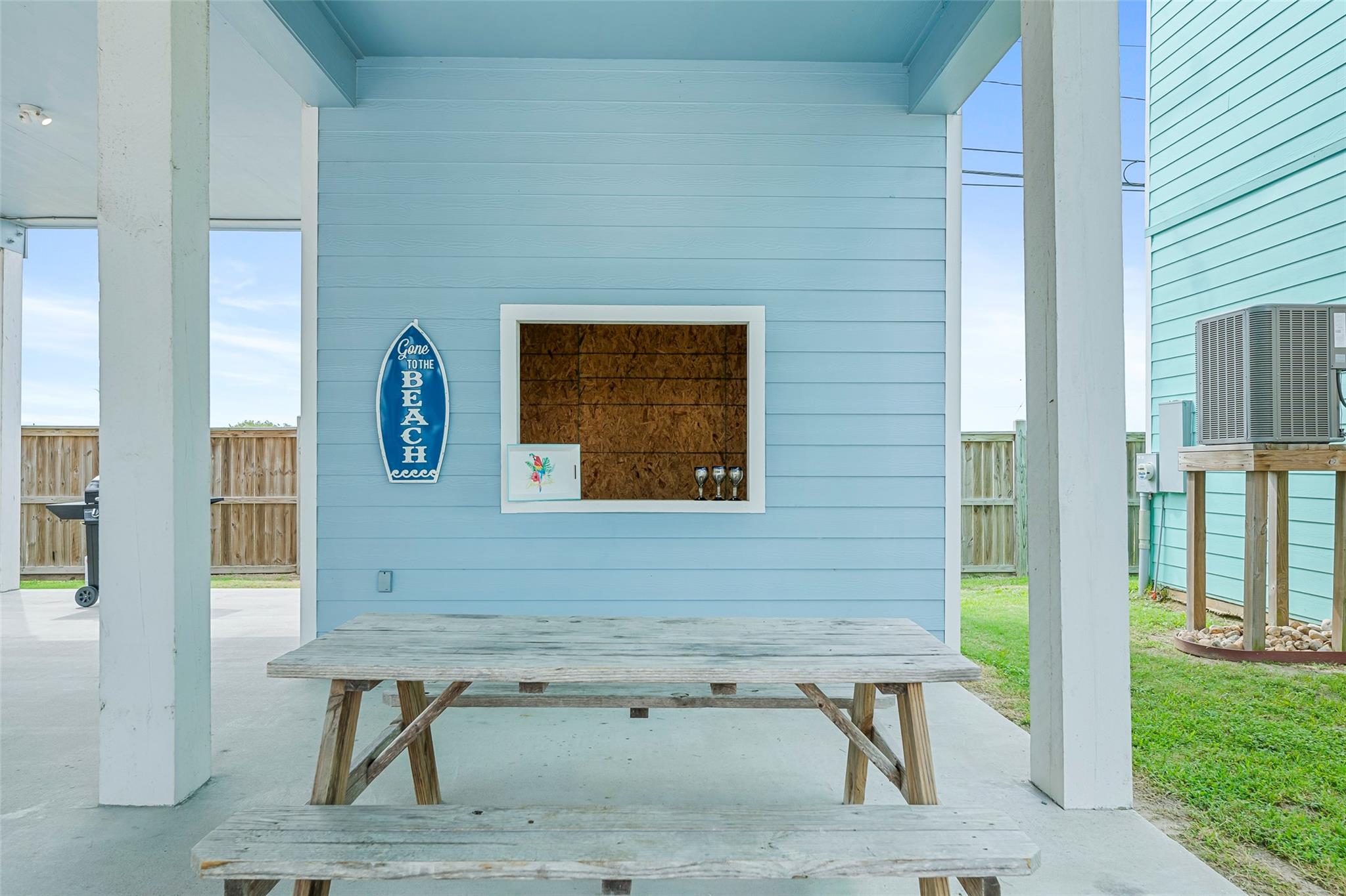 122 N Nautica, Rockport, TX 78382