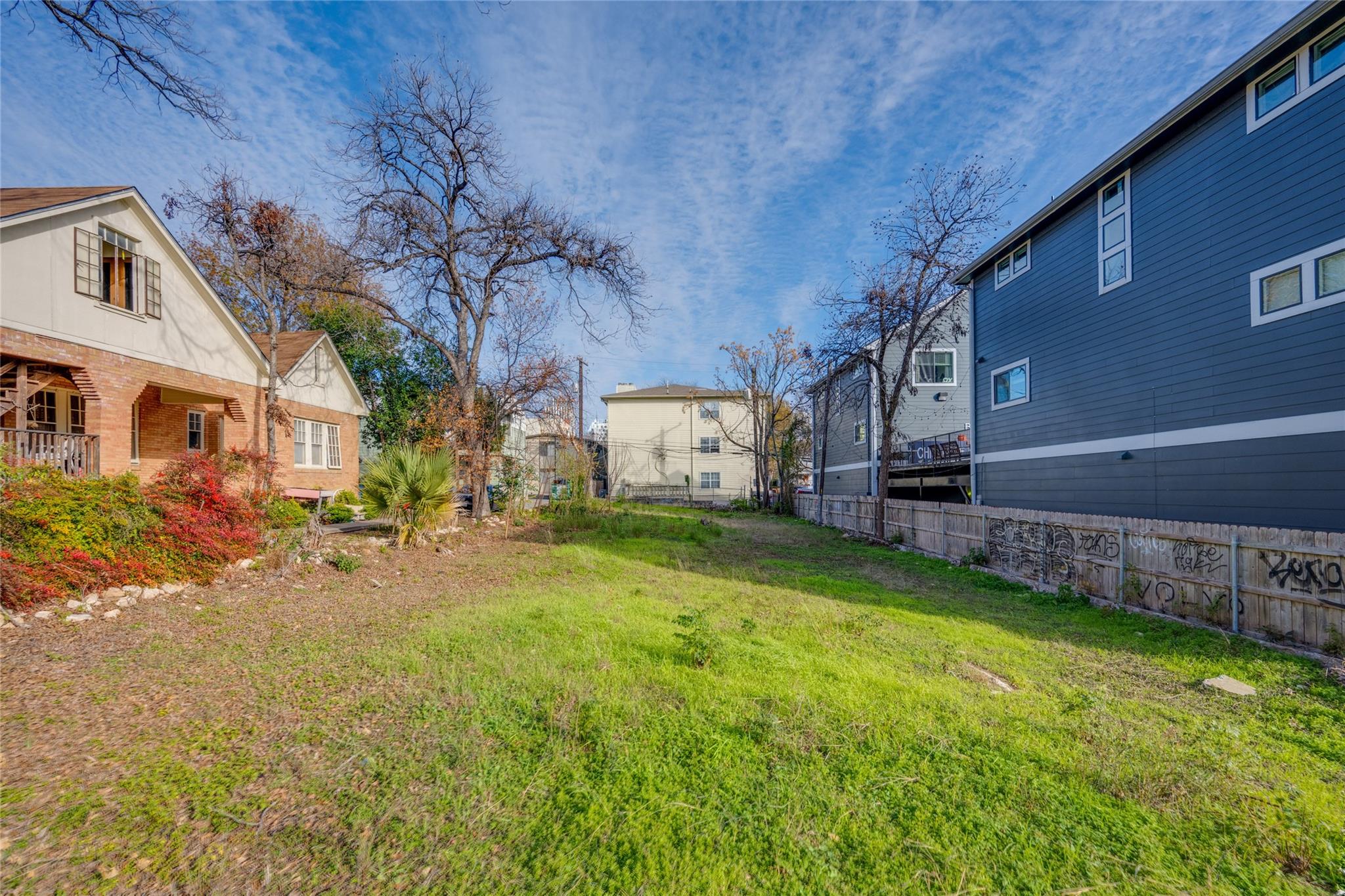 1911 Robbins Pl, Austin, TX 78705