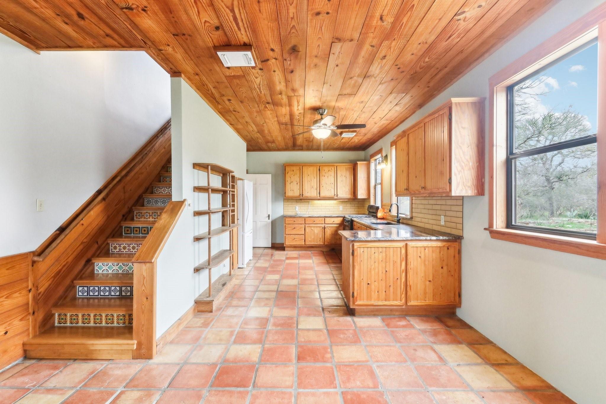 110 McDowell Rd # B, Del Valle, TX 78617