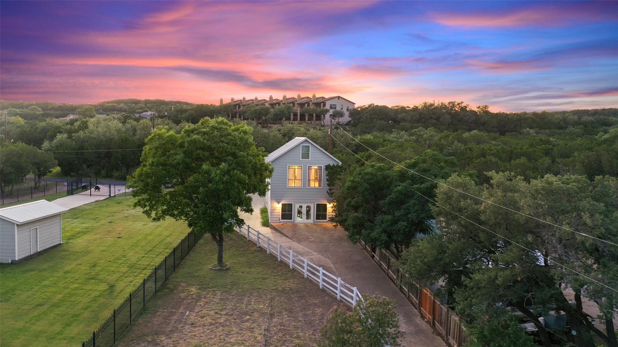 20005 Rod And Gun Club Rd, Spicewood, TX 78669